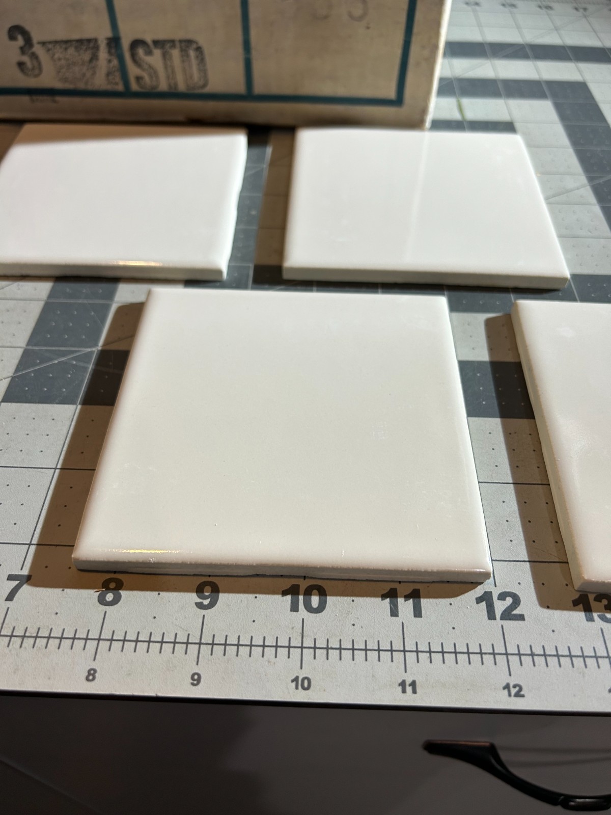 NOS 5-PACK lot VINTAGE 1960’S FLORIDA TILE 4-3/8″ BONE WHITE 556 Ceramic Tile