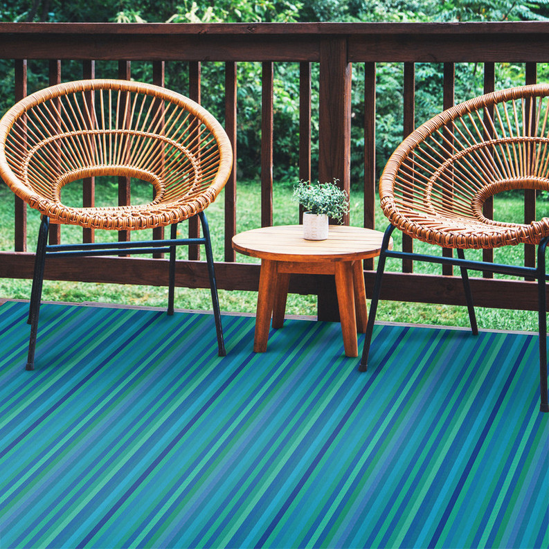 ‘Cabana’ Teal Striped Non-Slip Indoor/Outdoor Rug 2′ x 3′