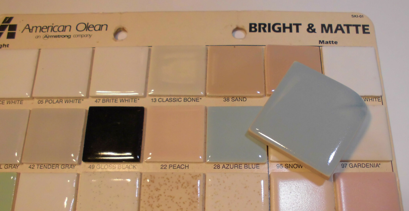 1 pc. *Azure Blue* Ceramic Bullnose Inside Corner Tile 2″ X 2″ American Olean