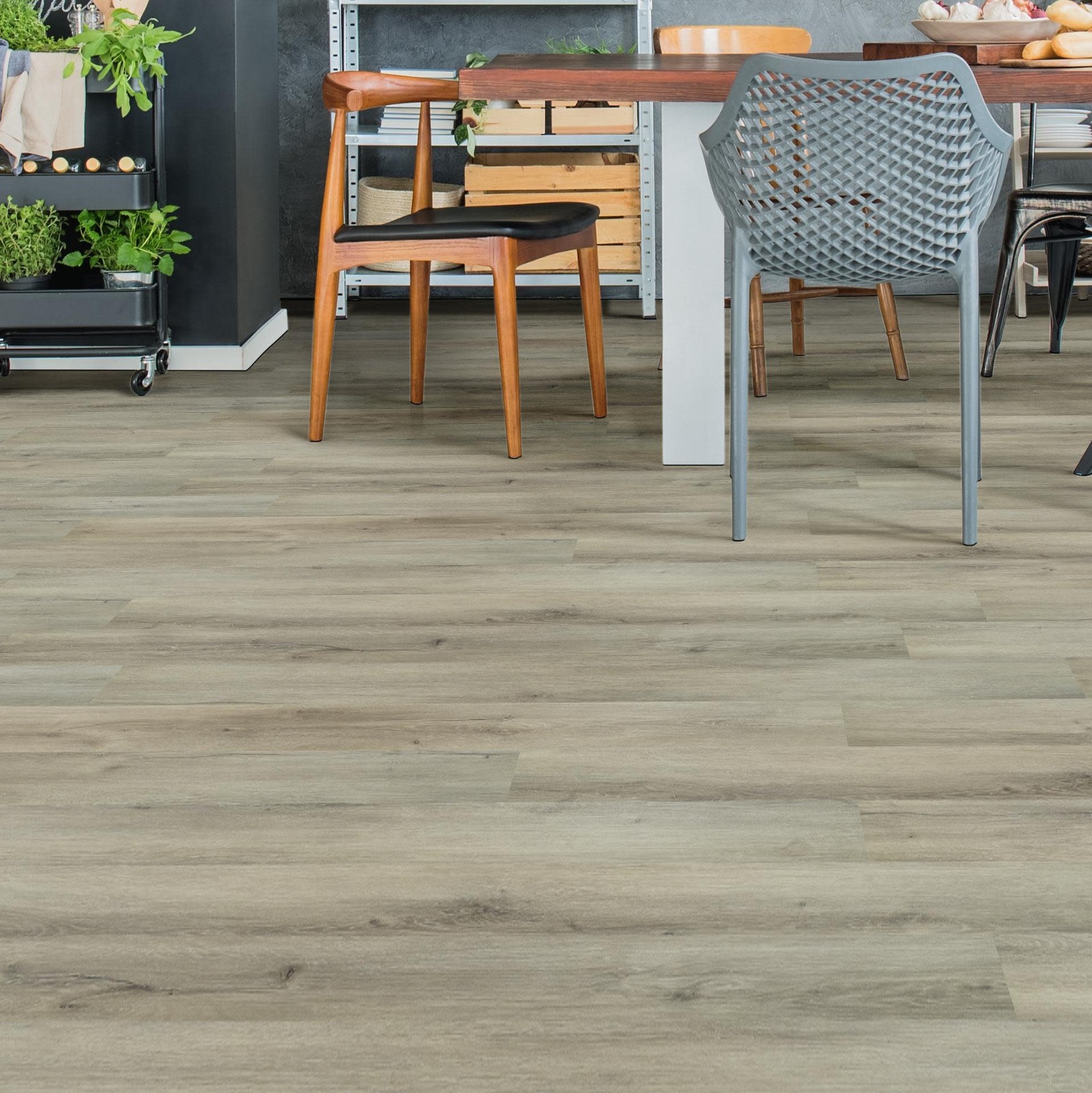 Ackland AKVRC7X48-4406-CA Harper 7″ x 48″ Embossed Vinyl Flooring – Easton