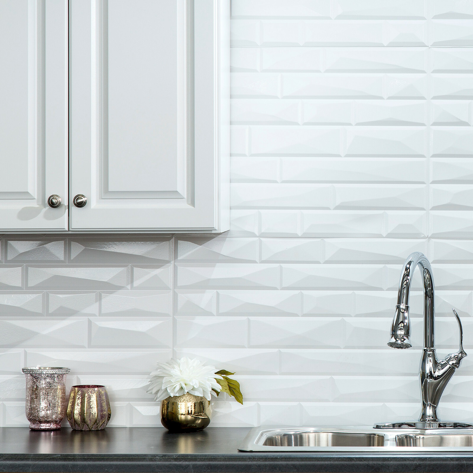Fasade 18in x 24in Vista Backsplash Panel