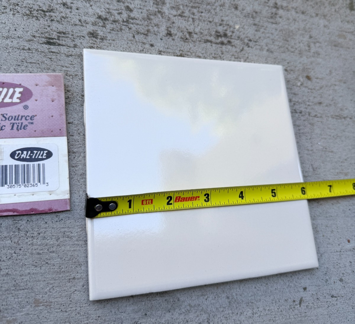 Lot of 2 – Daltile 6″x6″ Almond Tile D135 Square