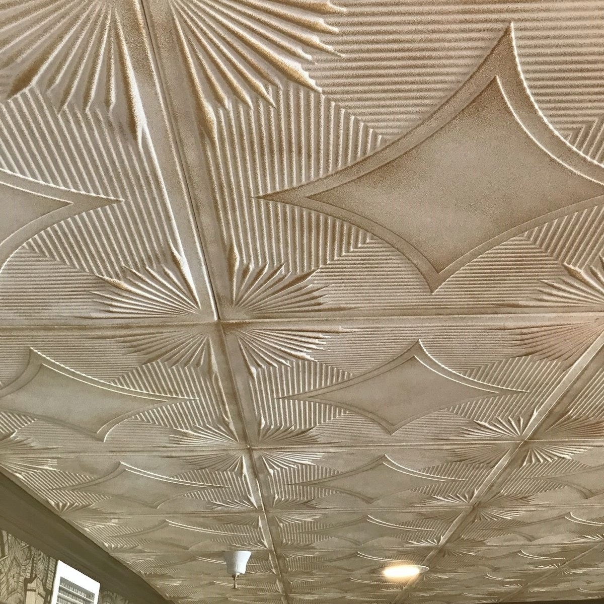 DIY Ceiling Tiles Glue Up Styrofoam 20×20 – R14 White – Pack/100 pcs (264 sq ft)