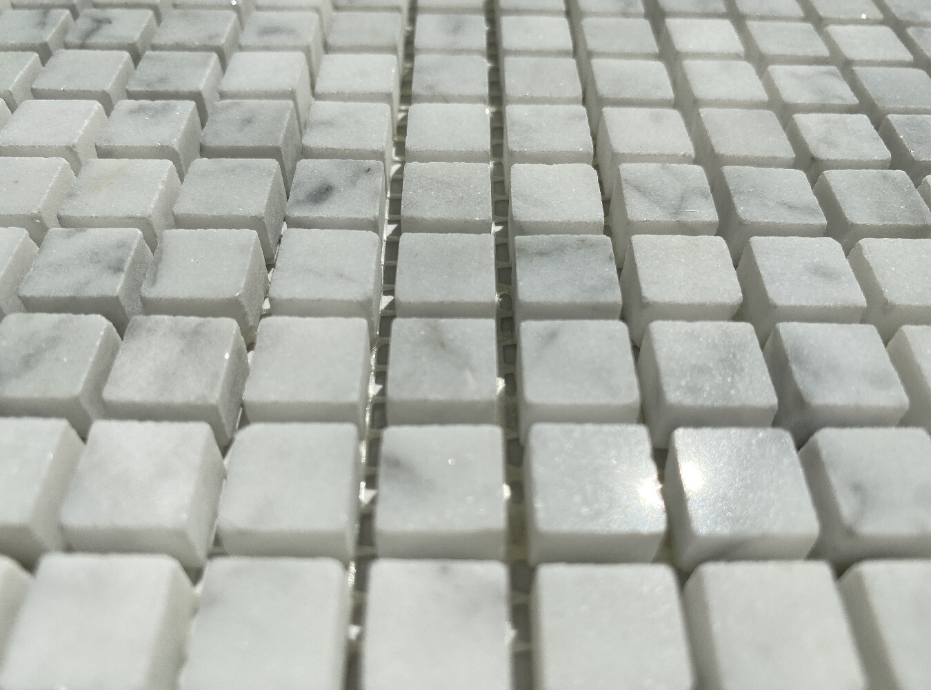 C21XP 3/8×3/8 Square Mosaic Tile Carrara White Marble Polished Venato Bianco