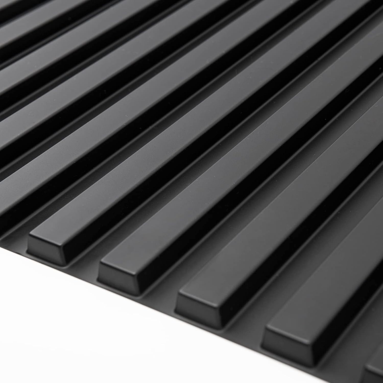 Art3d 12-Tiles Slat Wall Panel 3D Fluted Textured 19.7 x 19.7″ (32 sq ft) BLACK