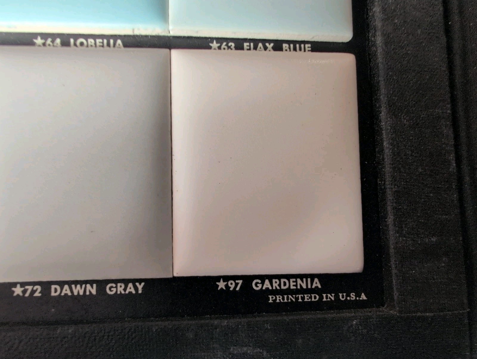2 pcs American Olean Ceramic Wall Tile 4-1/4″ Bullnose Gardenia NEW Color 97 USA
