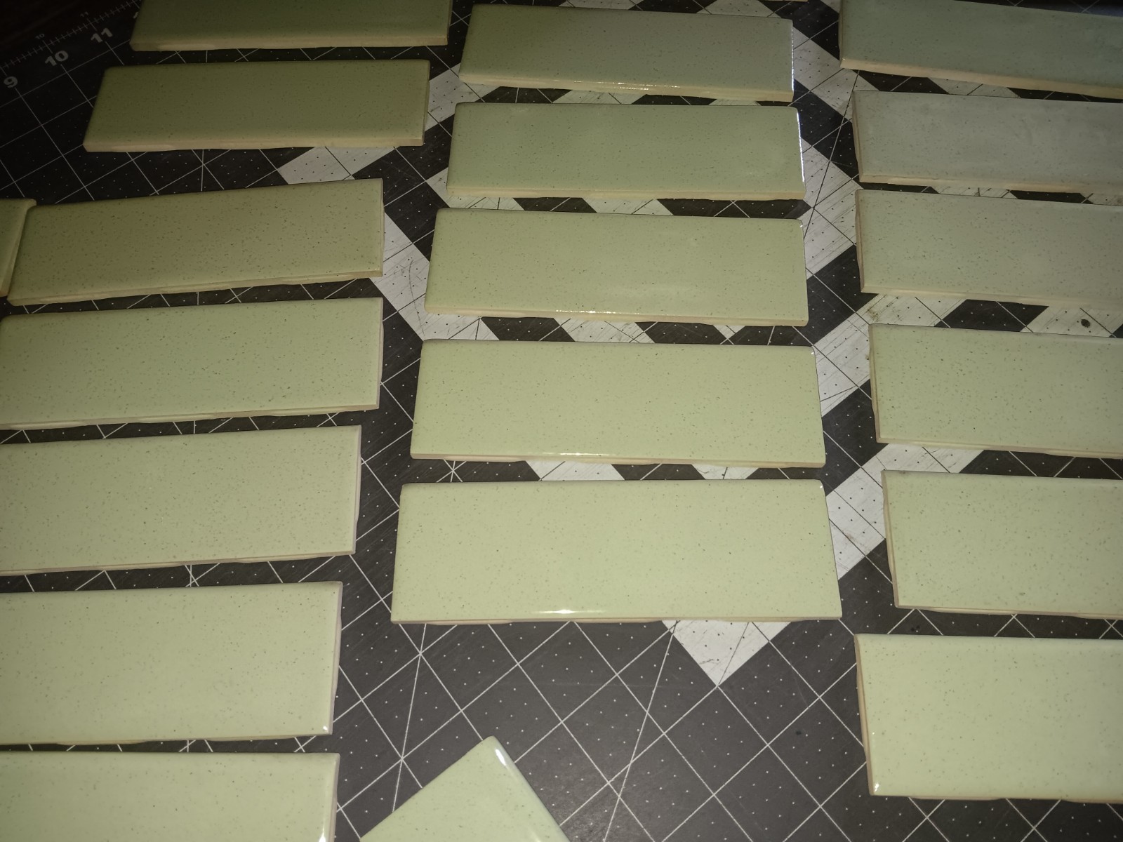 20 pieces Unused Antique Tile 2 x 6 Bullnose Trim SPECKLED GREEN Kitchen Bath