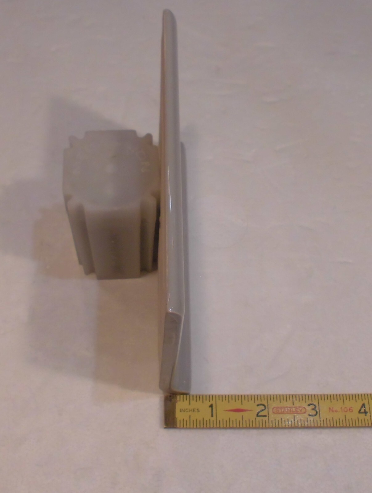 1 pc. Light Smoke Gray: base/cove Ceramic Glossy Tile: 4-1/4″ X 6″ Bullnose Top