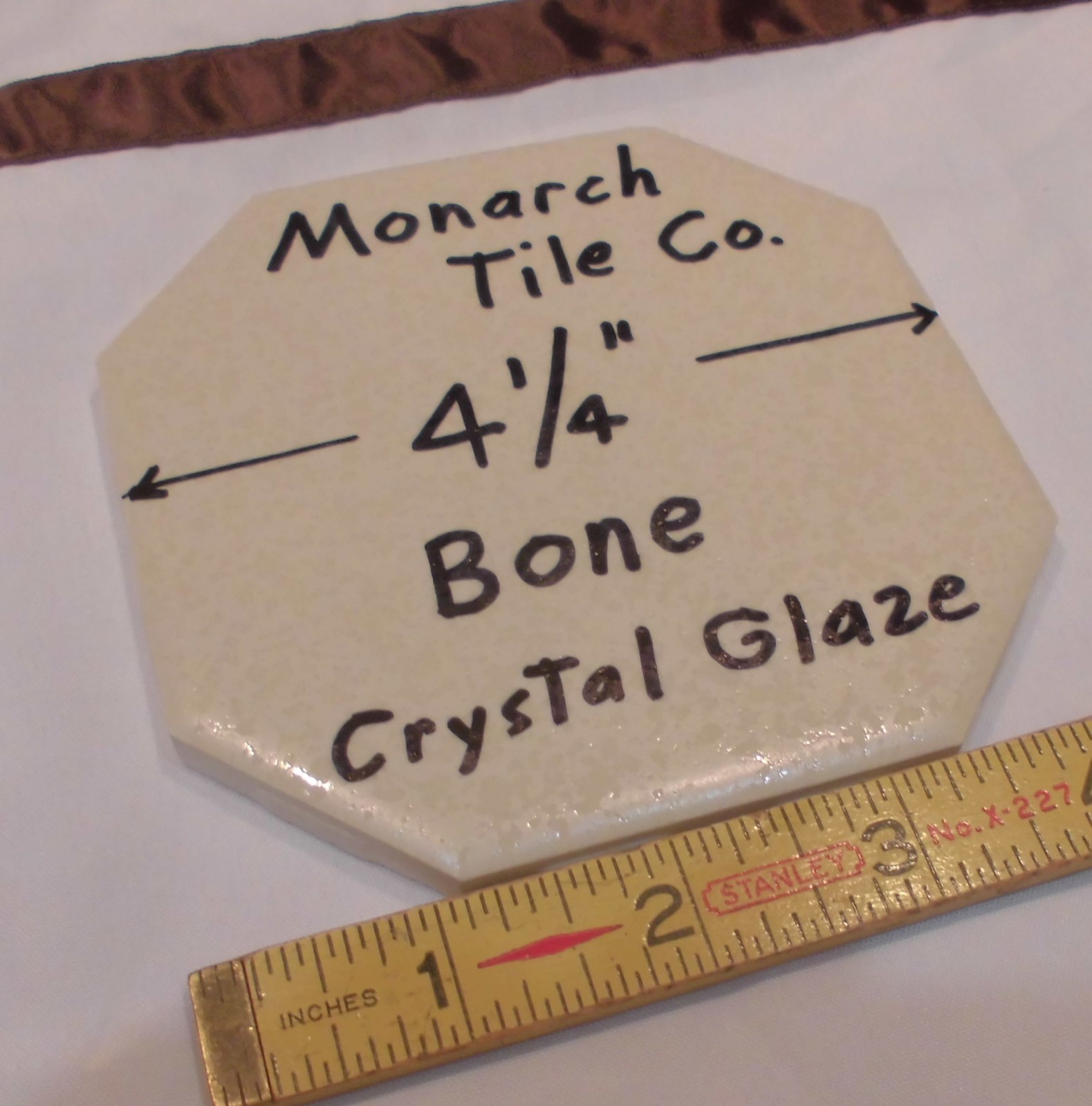 1 pc. *Bone* Octagon Ceramic Tile 4-1/4″ Crystal Glazed by Monarch Co. NOS