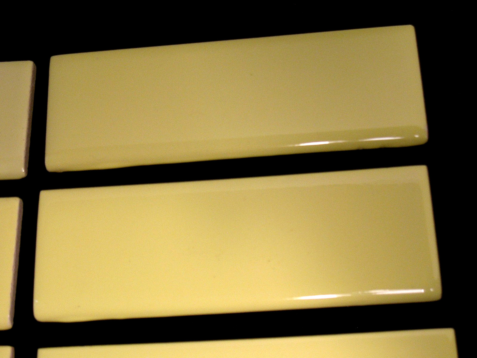 BULLNOSE FLAT TILE 6X2 INCH YELLOW H&R JOHNSON IMPERFECT INDIA GLOSSY LOT OF 10