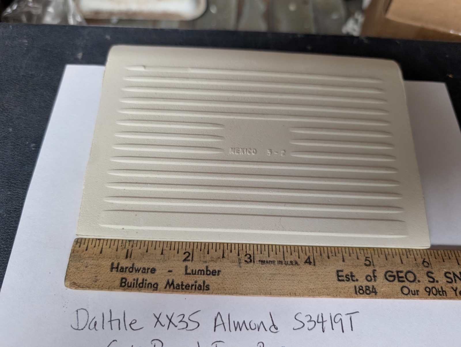 2 Pcs 4 1/8″ x 6″ Ceramic Tile Cove Base S3419T Daltile Crystaltex Almond XX35