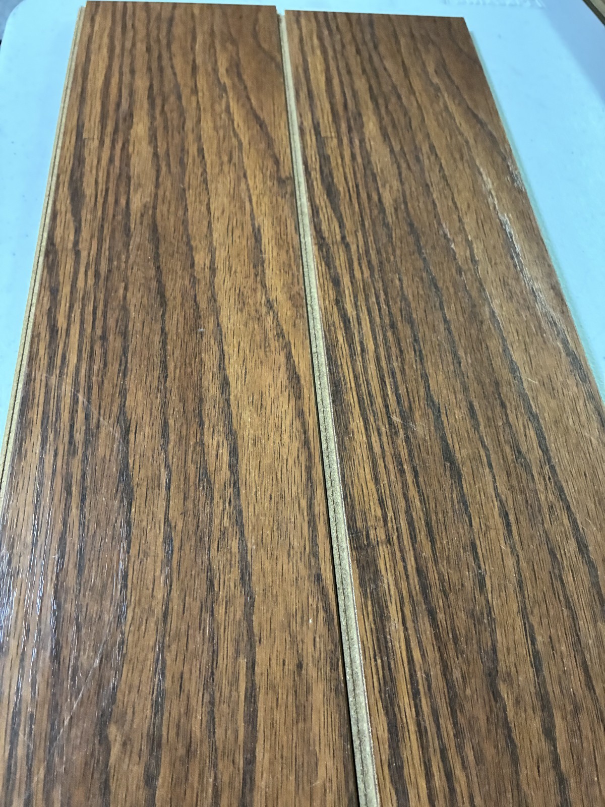 Pergo Handscraped Heritage Hickory x5 (USED VERY GOOD – PLEASE READ)
