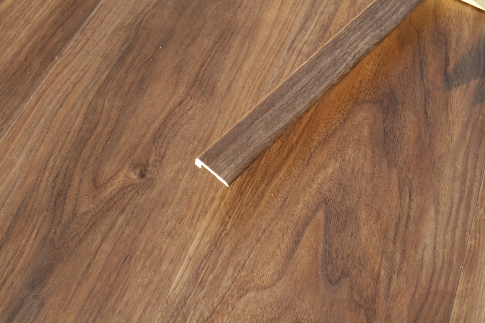 Claro Luxury Vinyl SPC Plank With 1mm IXPE Rubber Pad Sample
