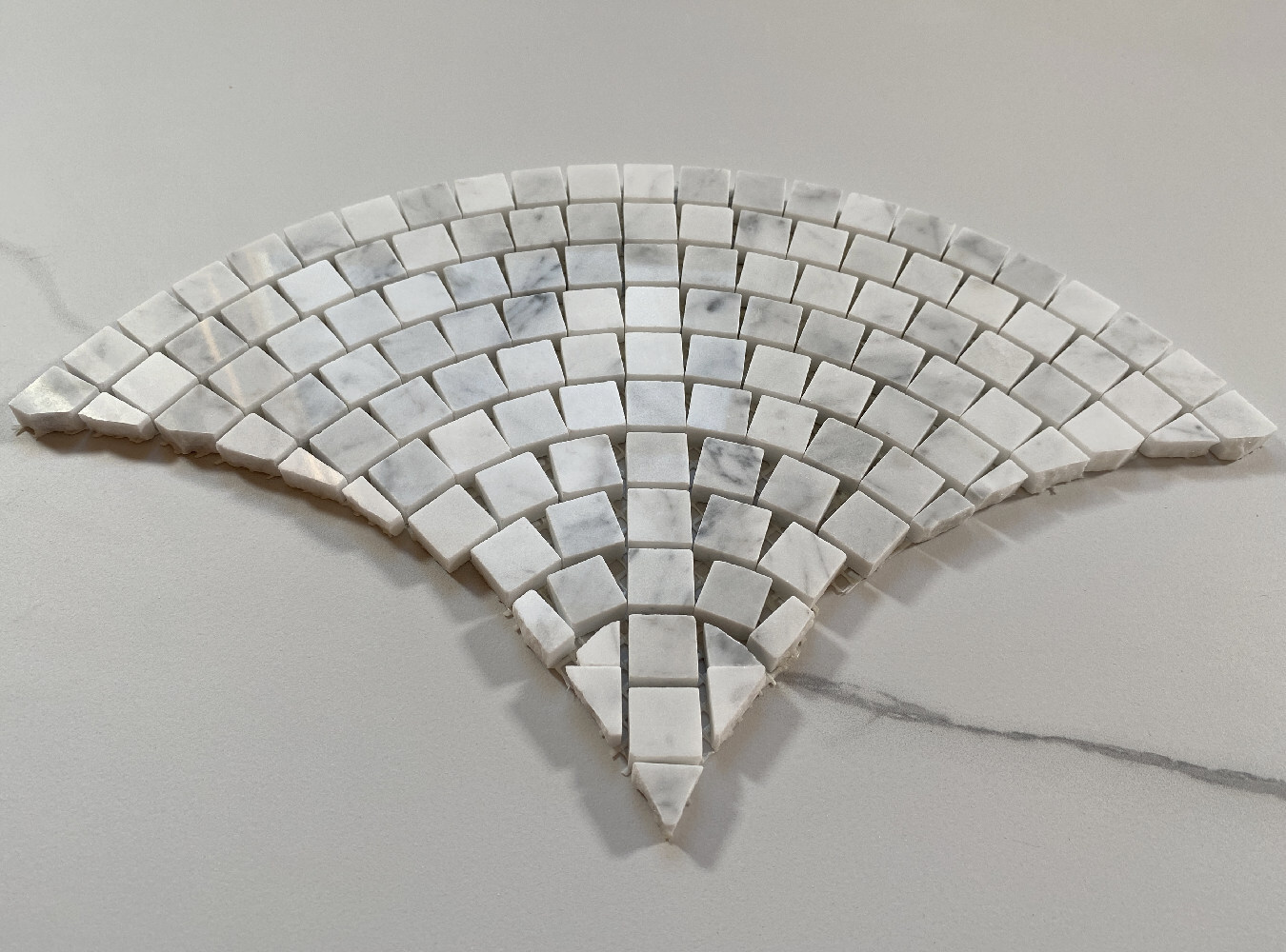 C999XP Carrara Marble European Fan Mini Tile Fish Scale Scallop Mosaic Polish