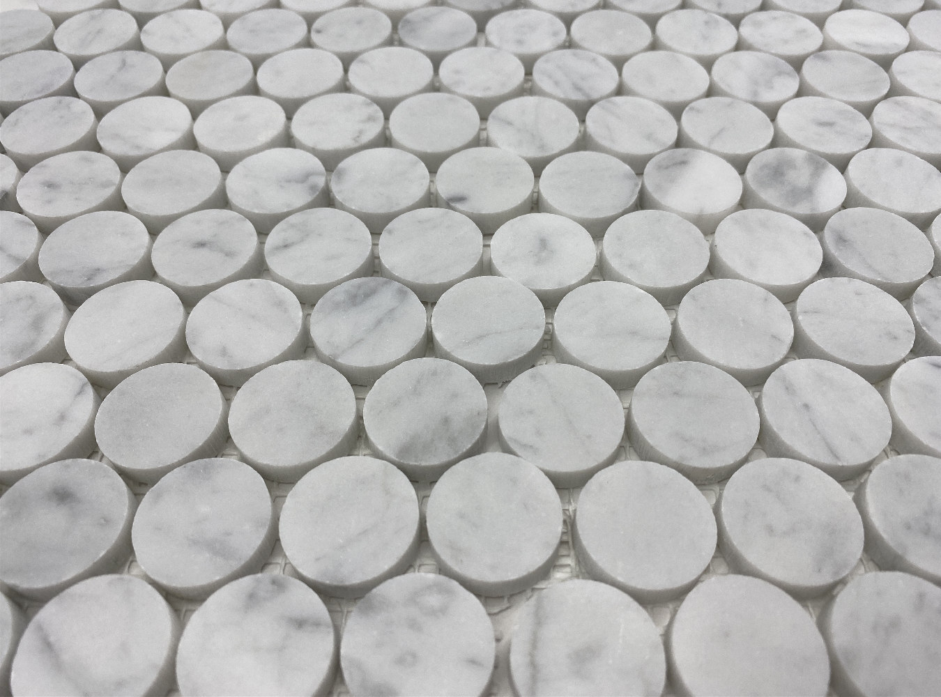 C93LXH Carrara White Venato Marble 1″ Penny Round Mosaic Classic Tile Honed