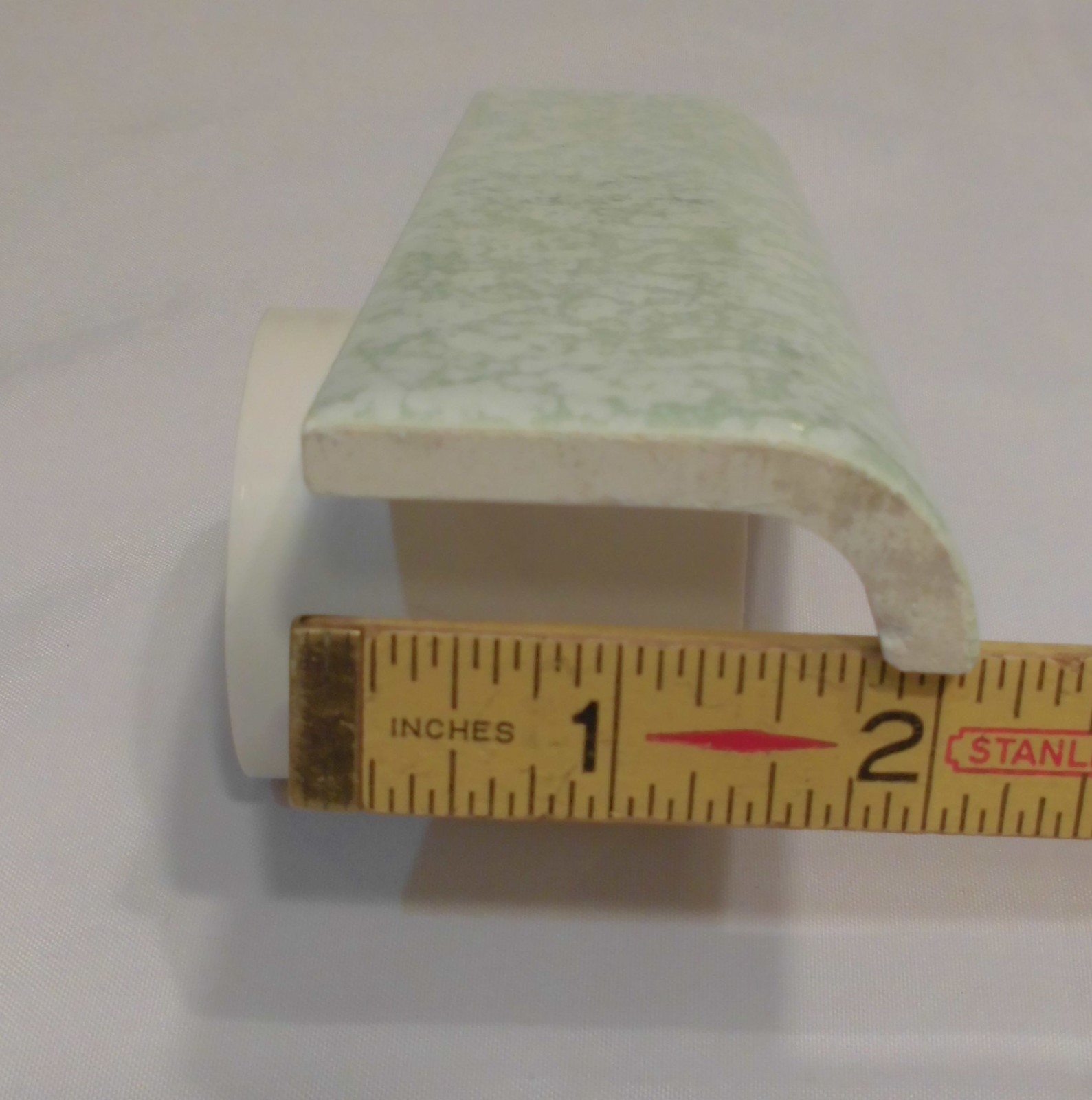 1 pc. *Molted Spring Green* Vintage Glossy Ceramic Radius Bullnose Tile; NOS