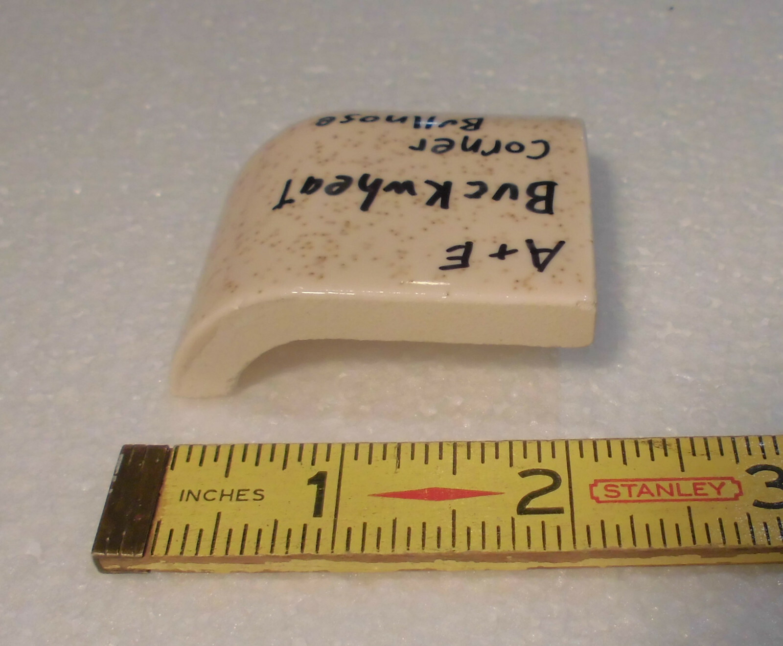 1 pc. Buckwheat Ceramic Bullnose Outside Corner Tile 2″ X 2″ American Olean