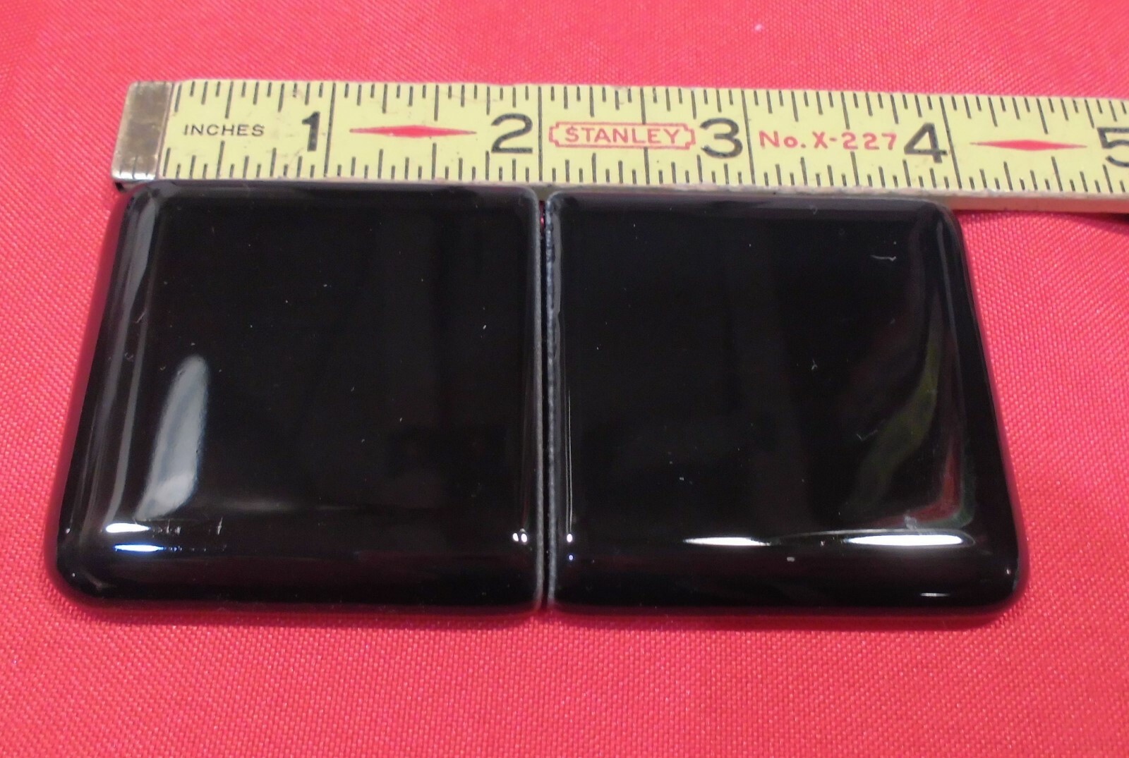 2 pcs. *Glossy Black* 2″ X 2″ X 5/16″ Ceramic Surface Bullnose Corner Tiles NEW