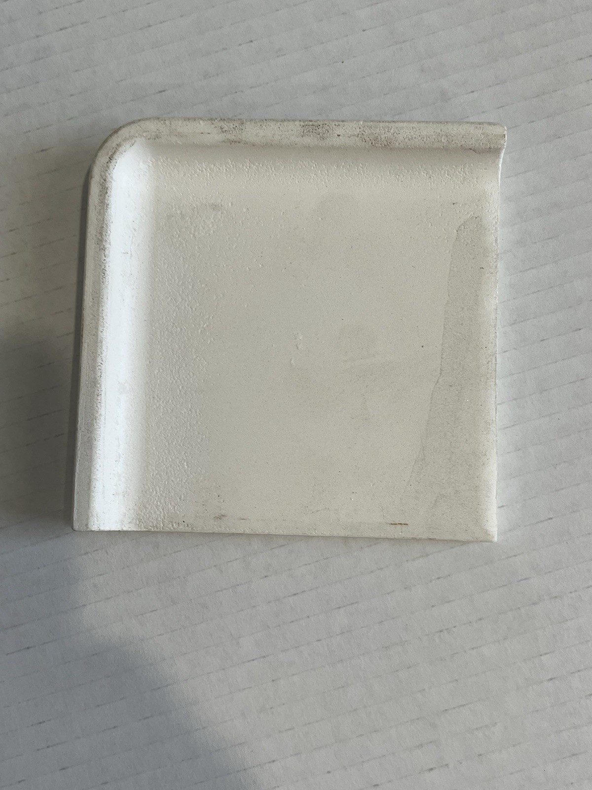 Dal Tile 1 pc. Mayan White A4402 Radius Bullnose Corner Ceramic Tile 4-1/4″