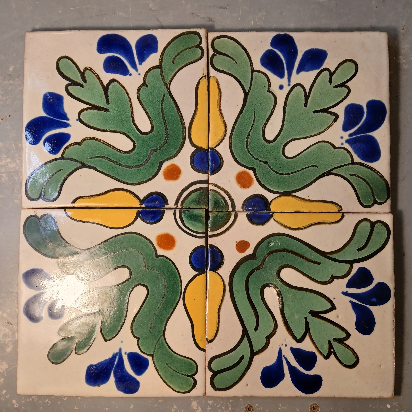 Set 4 Hand Painted Spanish Talavera Style Ceramic Tiles 11.25” Floral Medallion