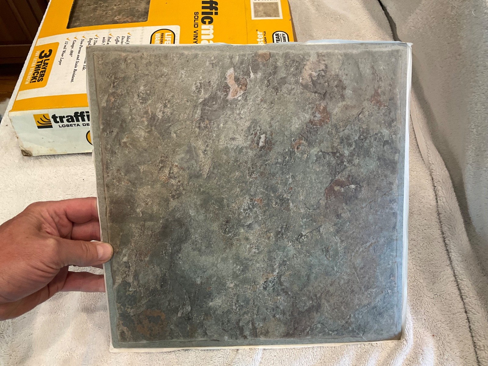 4 Pieces Traffic Master 12×12 Verde Stone TM379 Peel And Stick Vinyl Flooring