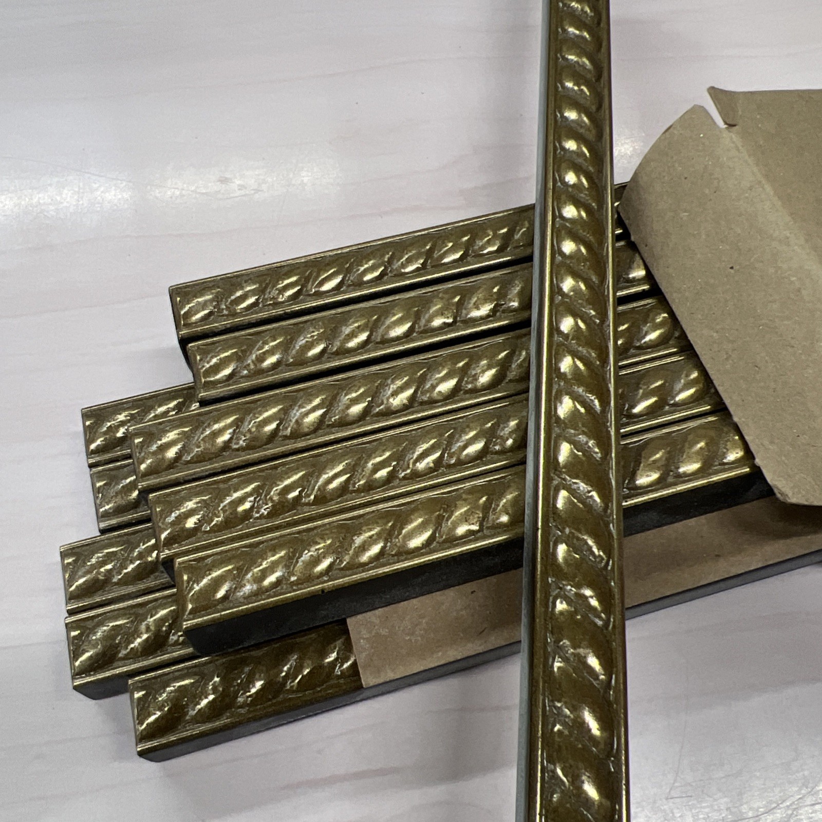 12 Questech Composite Trim Tile .5×12 Braided Rope Listel Gold Egg M1L200042011