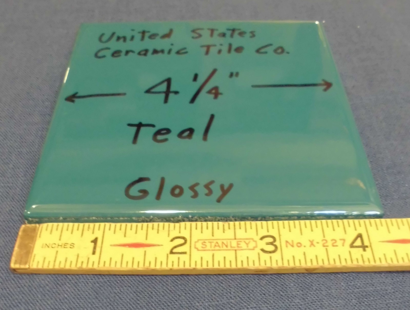 6 pieces Gloss Teal: 4-1/4″ ceramic tiles from the 1990’s, Made U.S.A. “NOS”