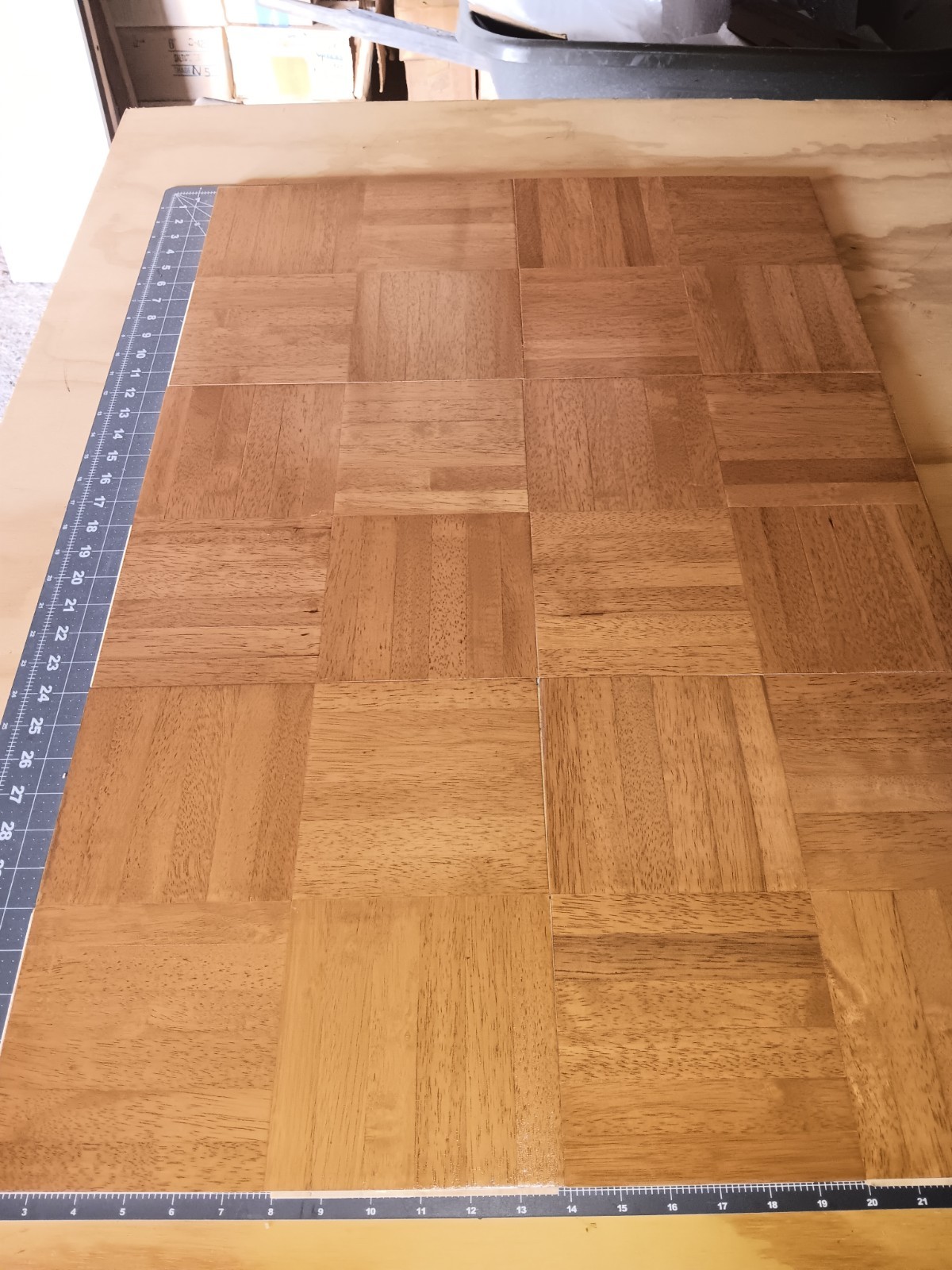 6-finger Parquet Solid Hevea Wood Floor Tiles 12 x 12 1/4″ Chestnut Color 6 SqFt