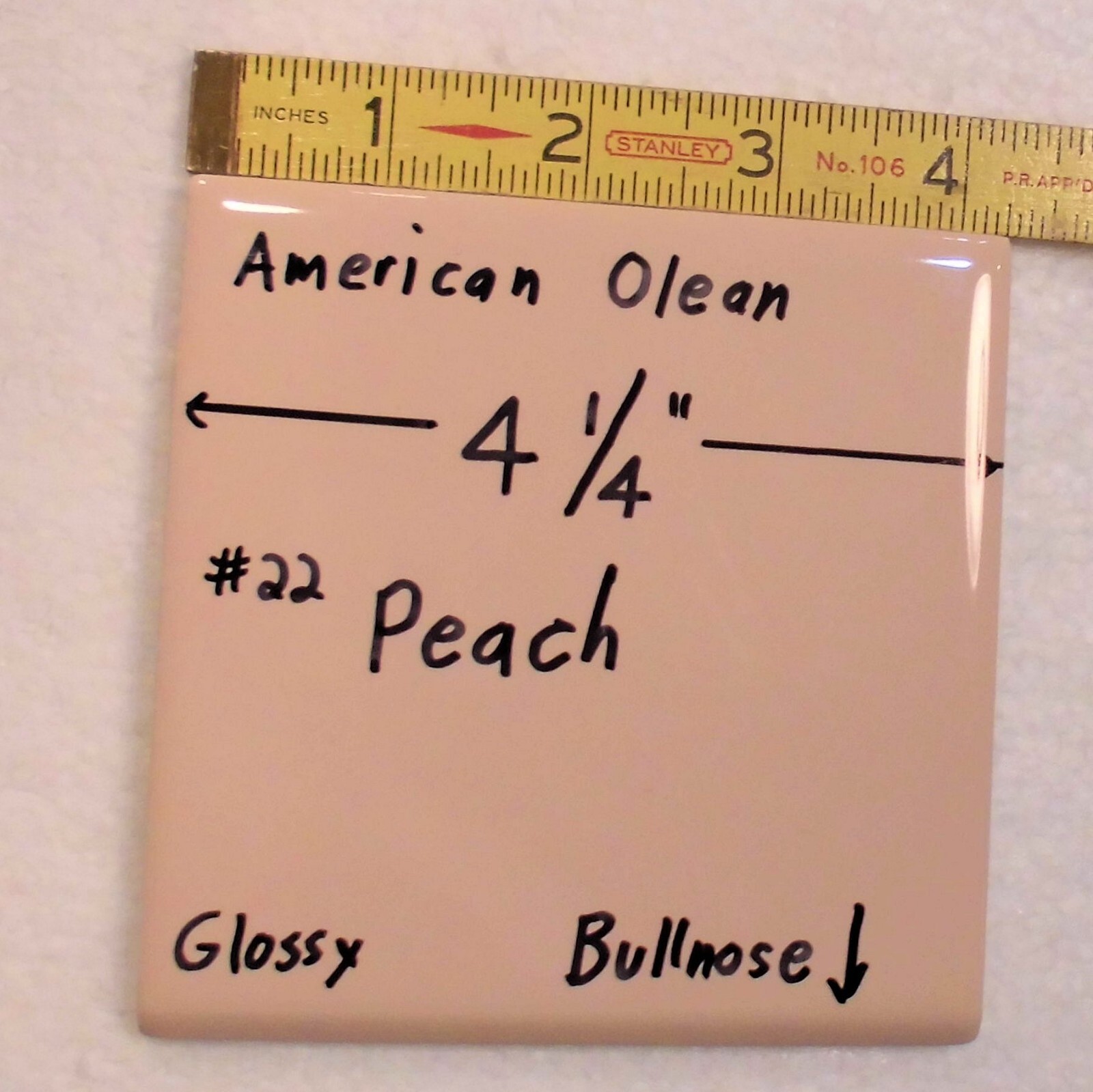 1 pc. *PEACH COLOR* Glossy Bullnose Ceramic Tile #22 by American Olean 4-1/4″