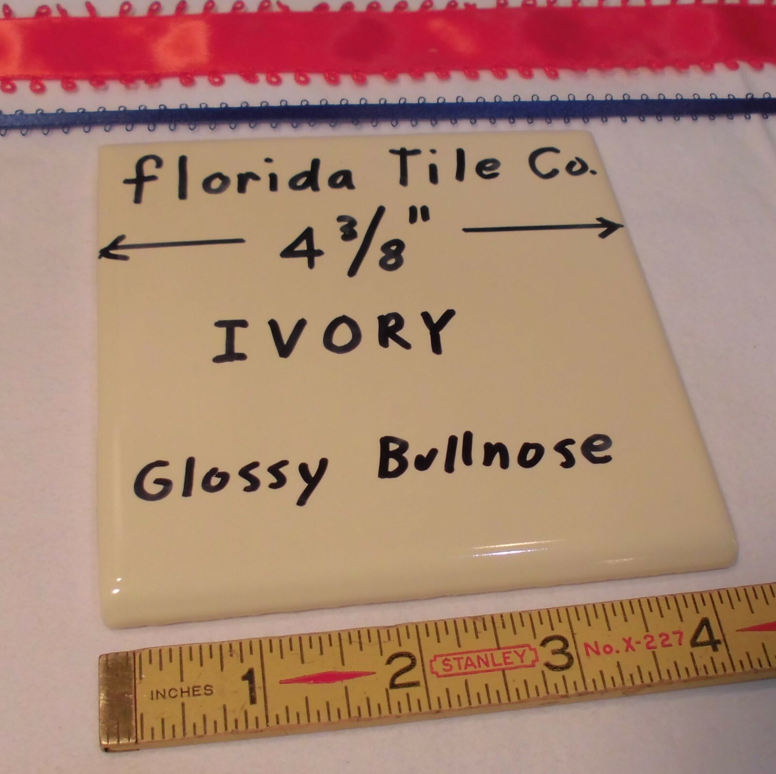 1 pc. Bullnose Ceramic Tiles *Ivory* 4-3/8″ Florida Tile Co. New Glossy Mint
