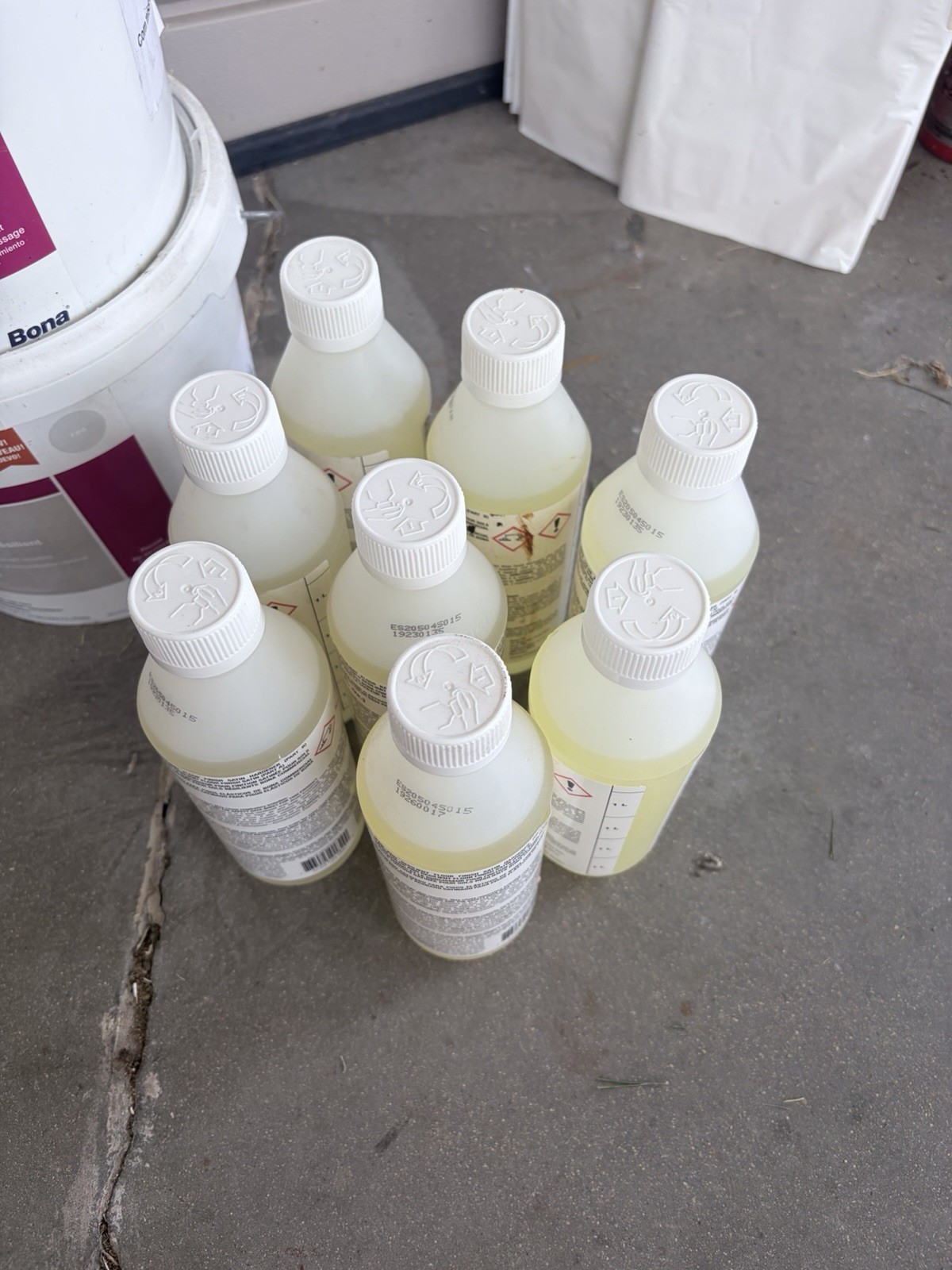 Bona Commercial System Resilient Floor Base Color