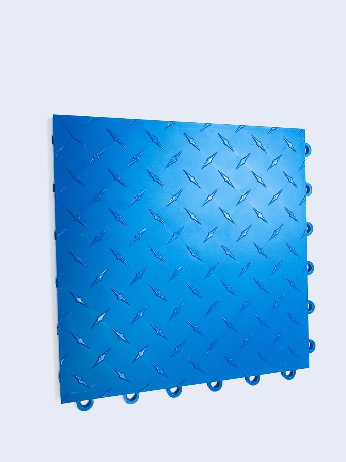 BLUE – 50 interlocking garage floor tiles Diamond Plate Clearance Basement Deck