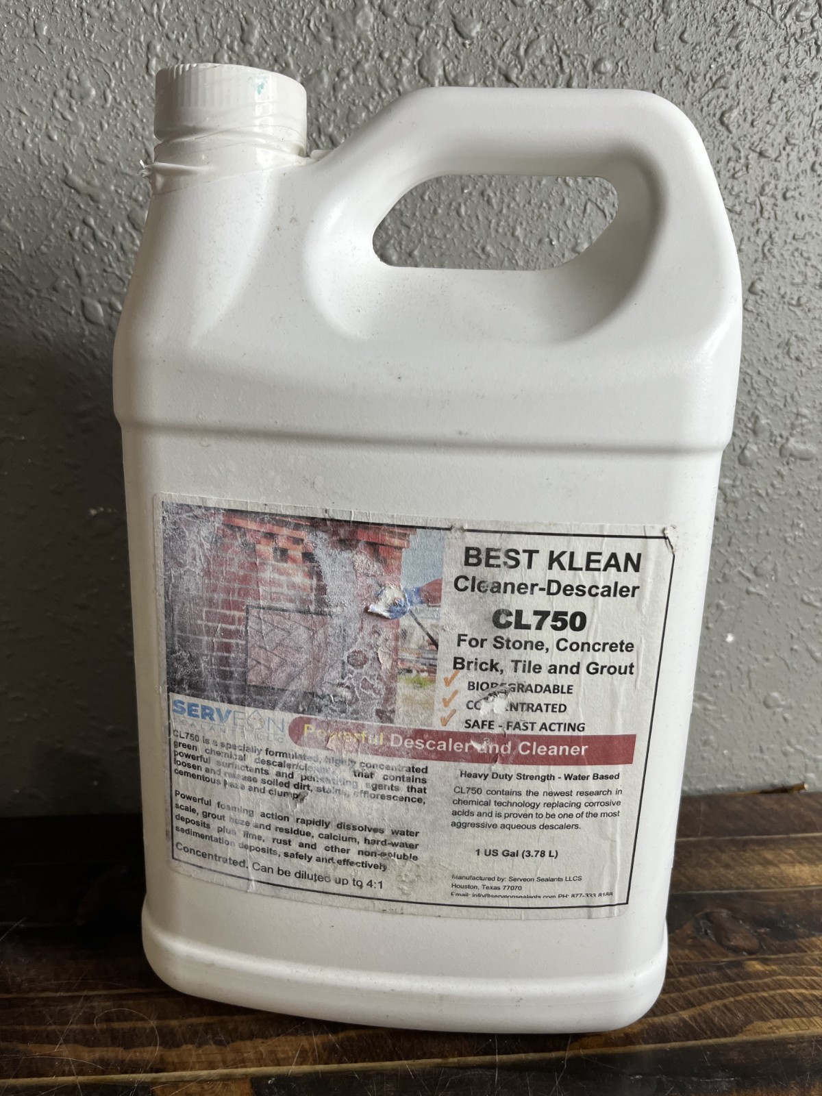Best Klean CL750 Cleaner Descaler 1 Gallon for Stone Concrete Brick Tile Grout