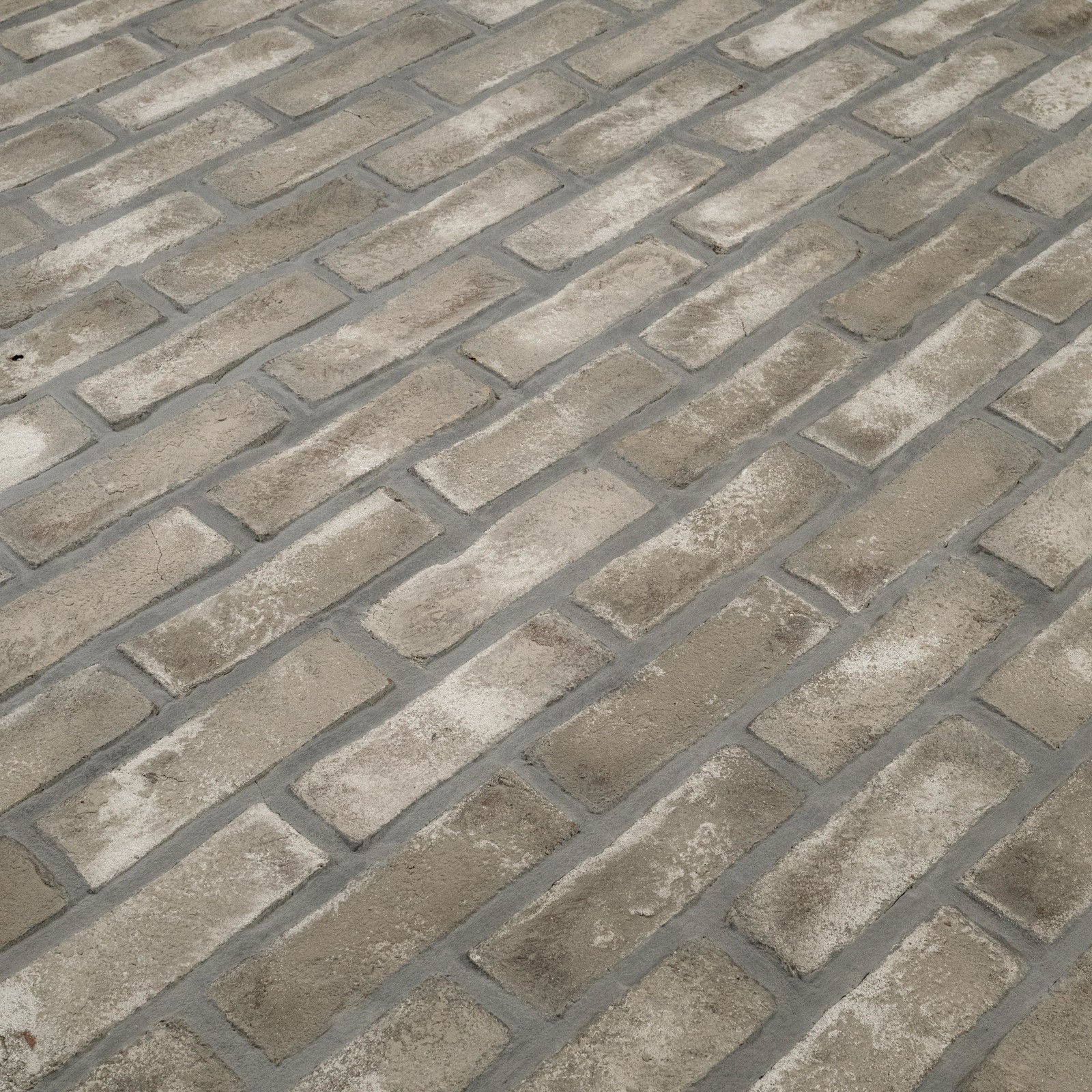 Ackland AKM-B-TE2.25X7.5SWN-CA Terabrik – 11″ x 28″ Clay Floor – Cathedral Dust