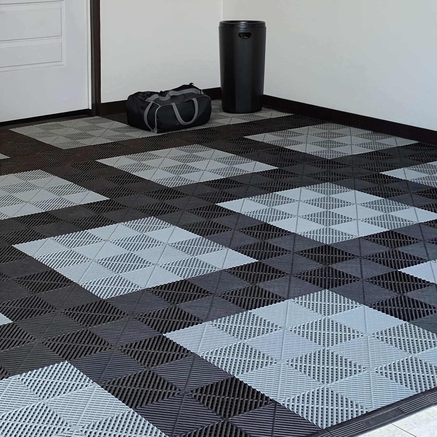 Ribbed Interlocking Garage Floor Tiles Vented Self-Draining Non-Slip Flooring
