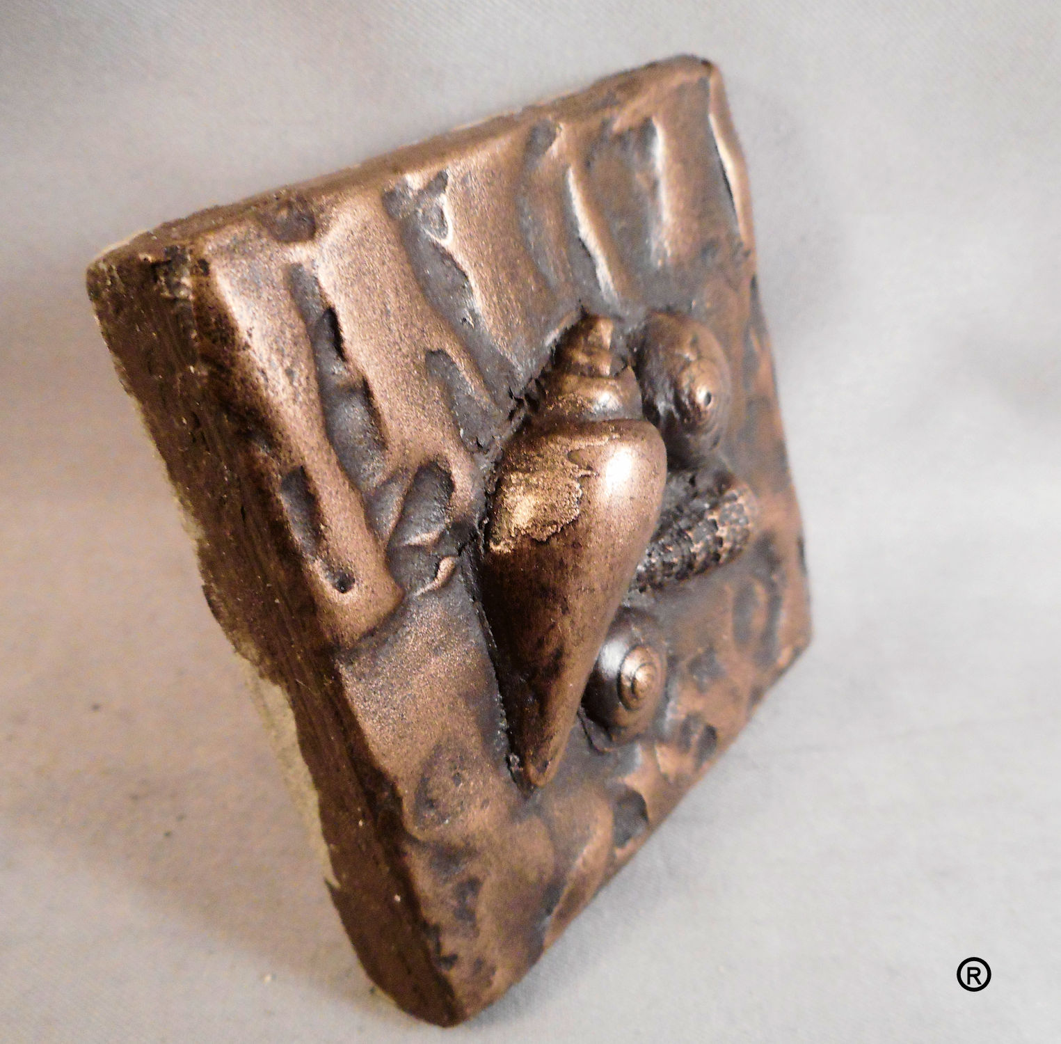 Bronze Sea Shell #1 Decorative Dot Tile