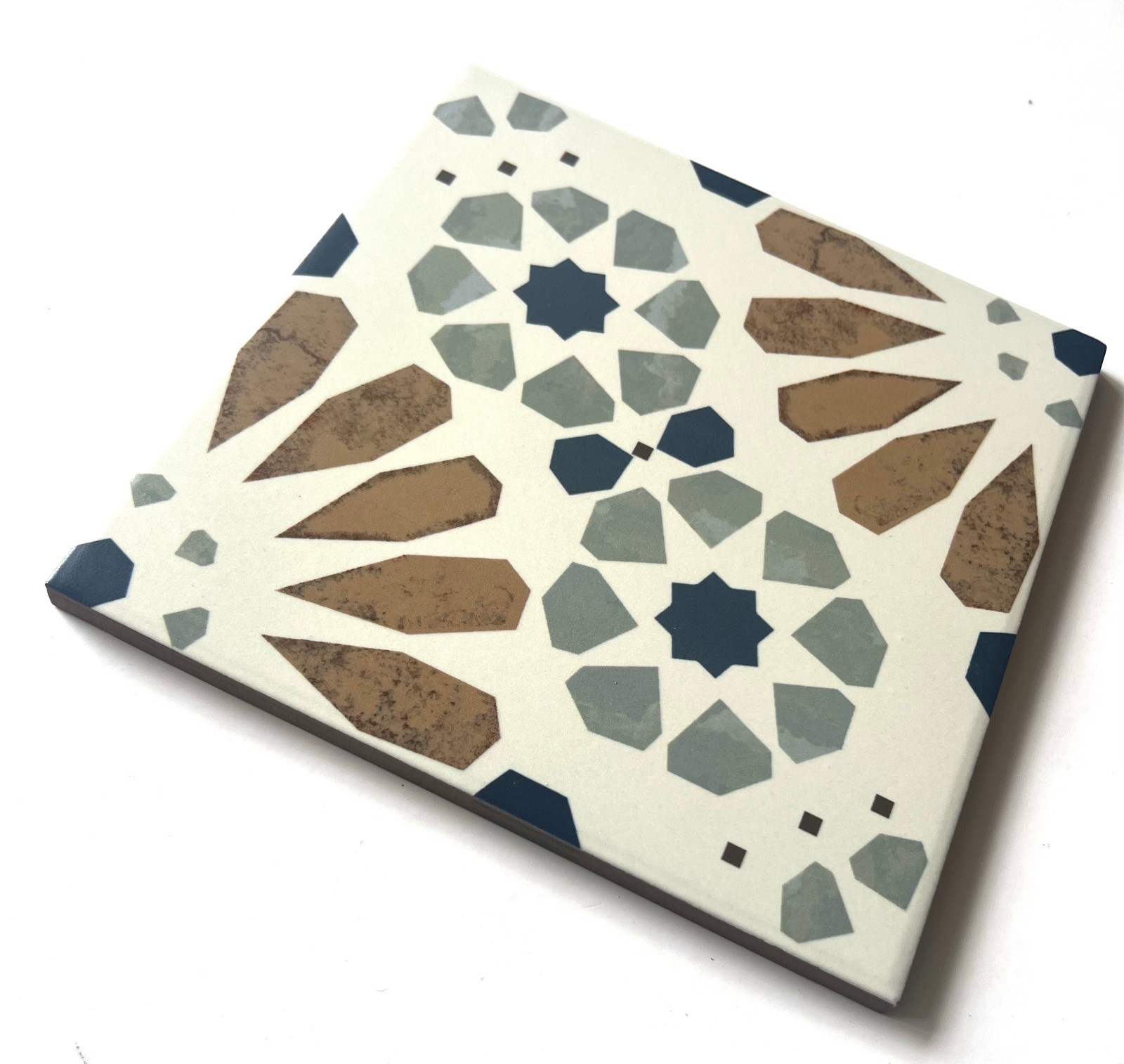 8×8 Watercolor Delicado European Porcelain Indoor Outdoor Floor Tile (Pack of 4)