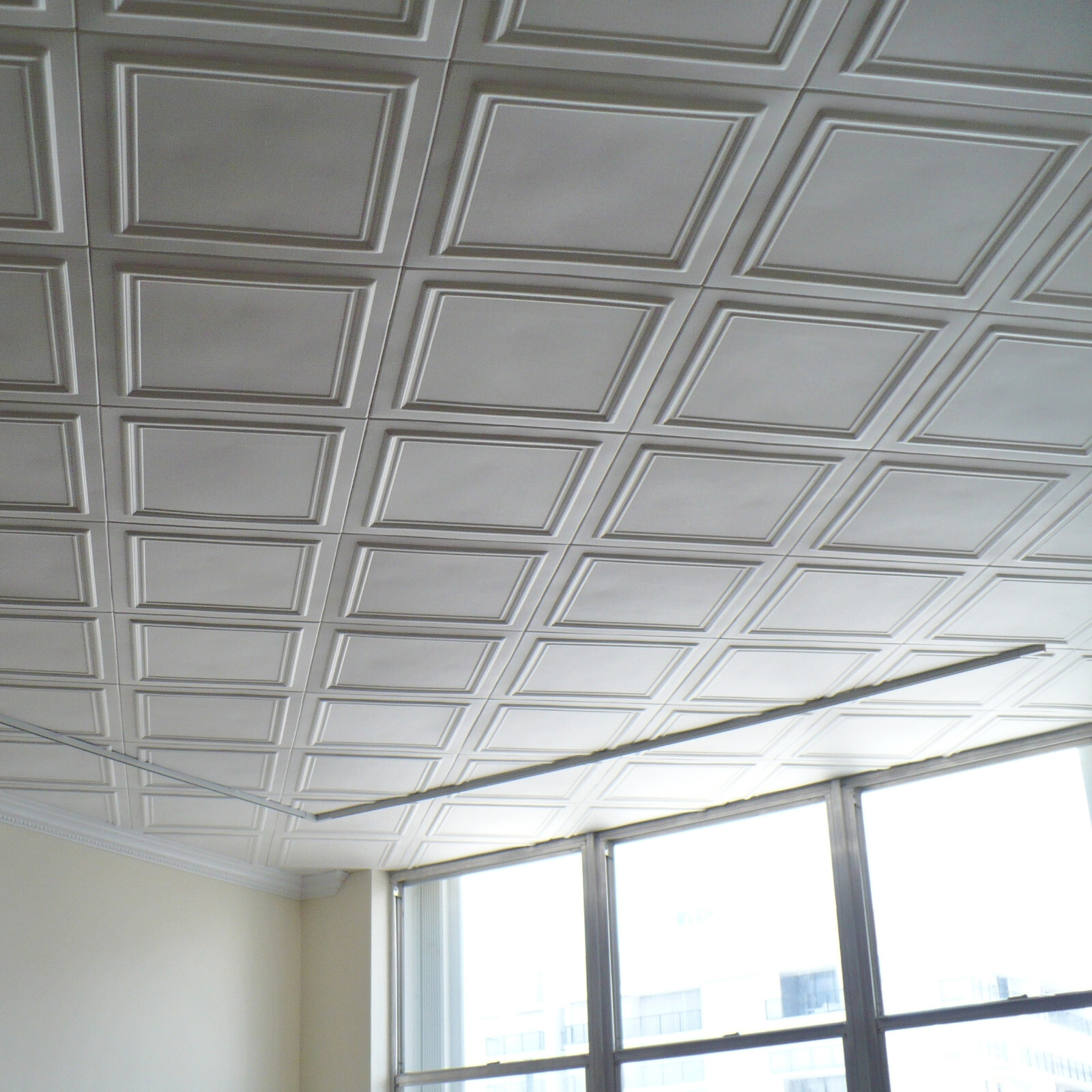 Ceiling Tiles Glue Up Styrofoam 20×20 R24 White Pack of 96 pcs (253 sq ft)