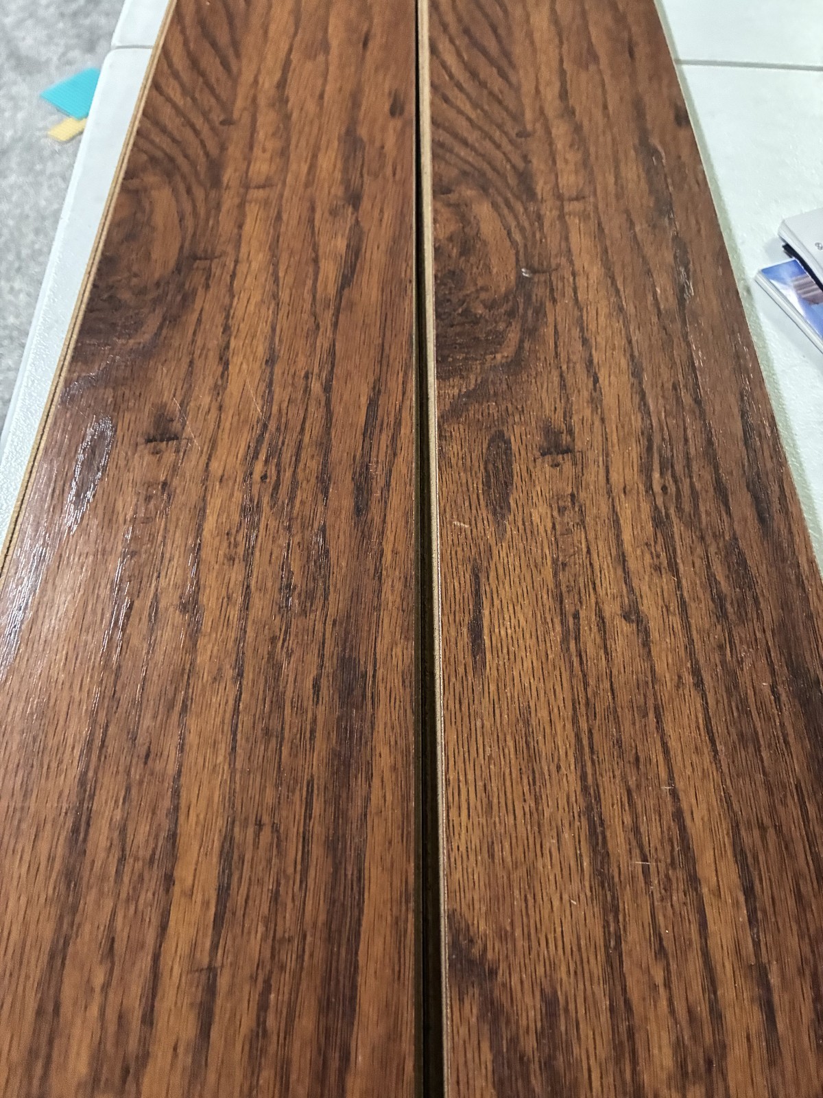 Pergo Handscraped Heritage Hickory x5 (USED VERY GOOD – PLEASE READ)