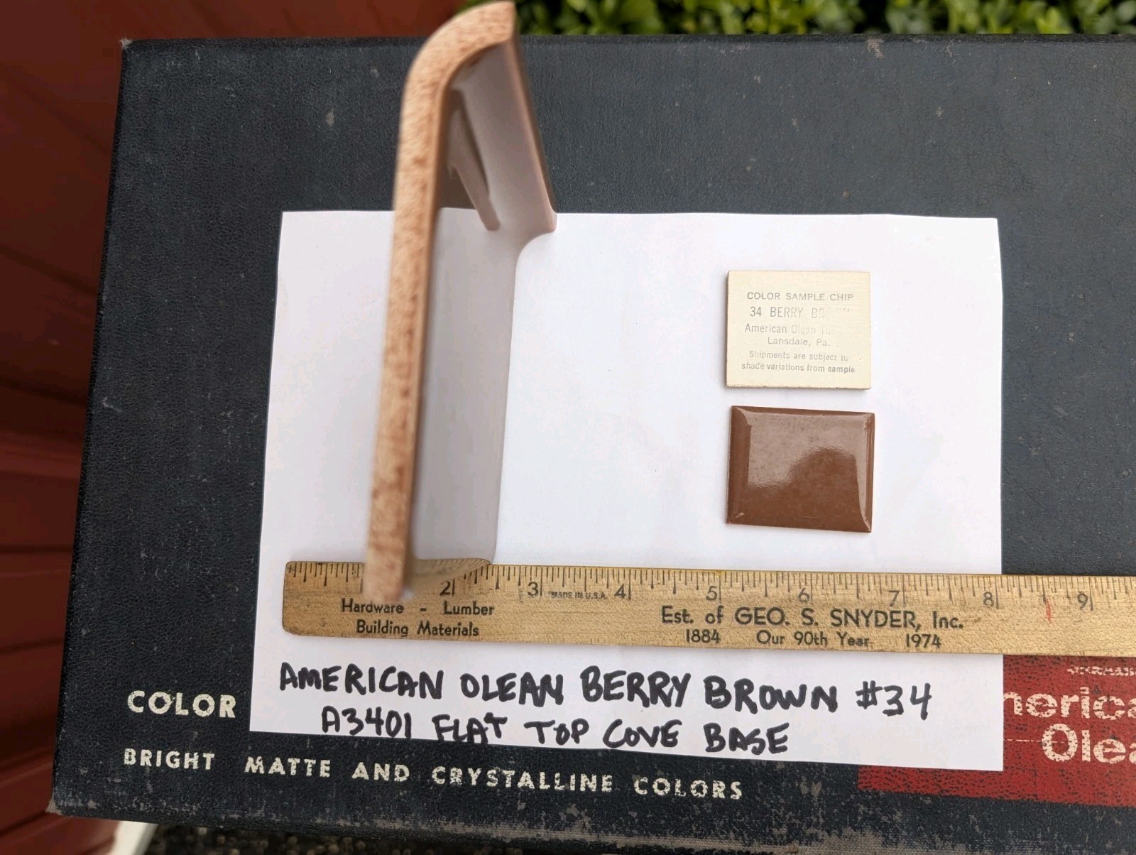 2 pcs 4-1/4″ Ceramic Tile Cove base A3401 34 Berry Brown American Olean Gloss