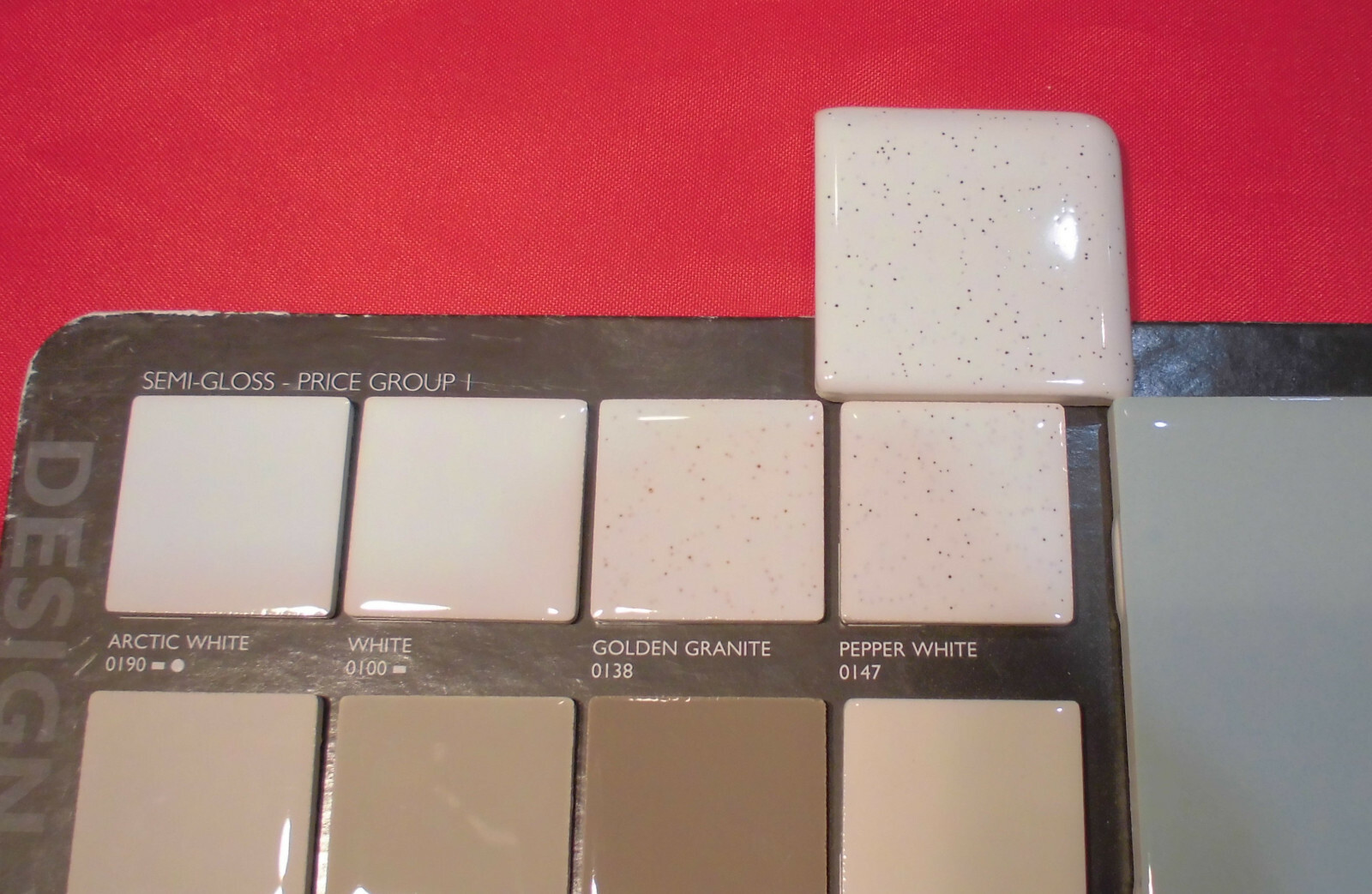 1 pc. Salt & Pepper 2″ X 2″ X 5/16″ Glossy Ceramic Surface Bullnose Corner Tile