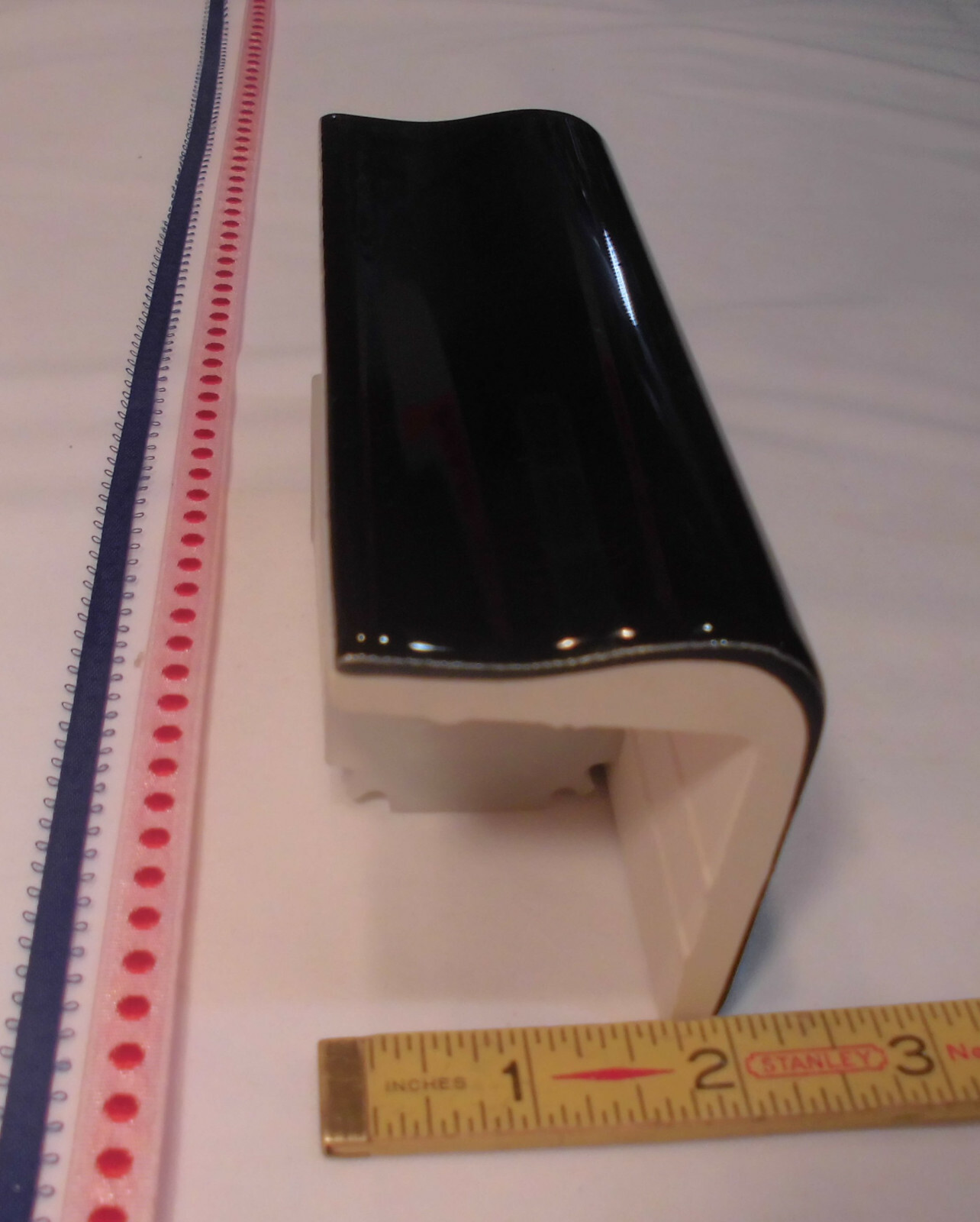 1 pc. *Gloss Black #49* V Cap Ceramic Trim Tile; Counter Top Edging; New Stock