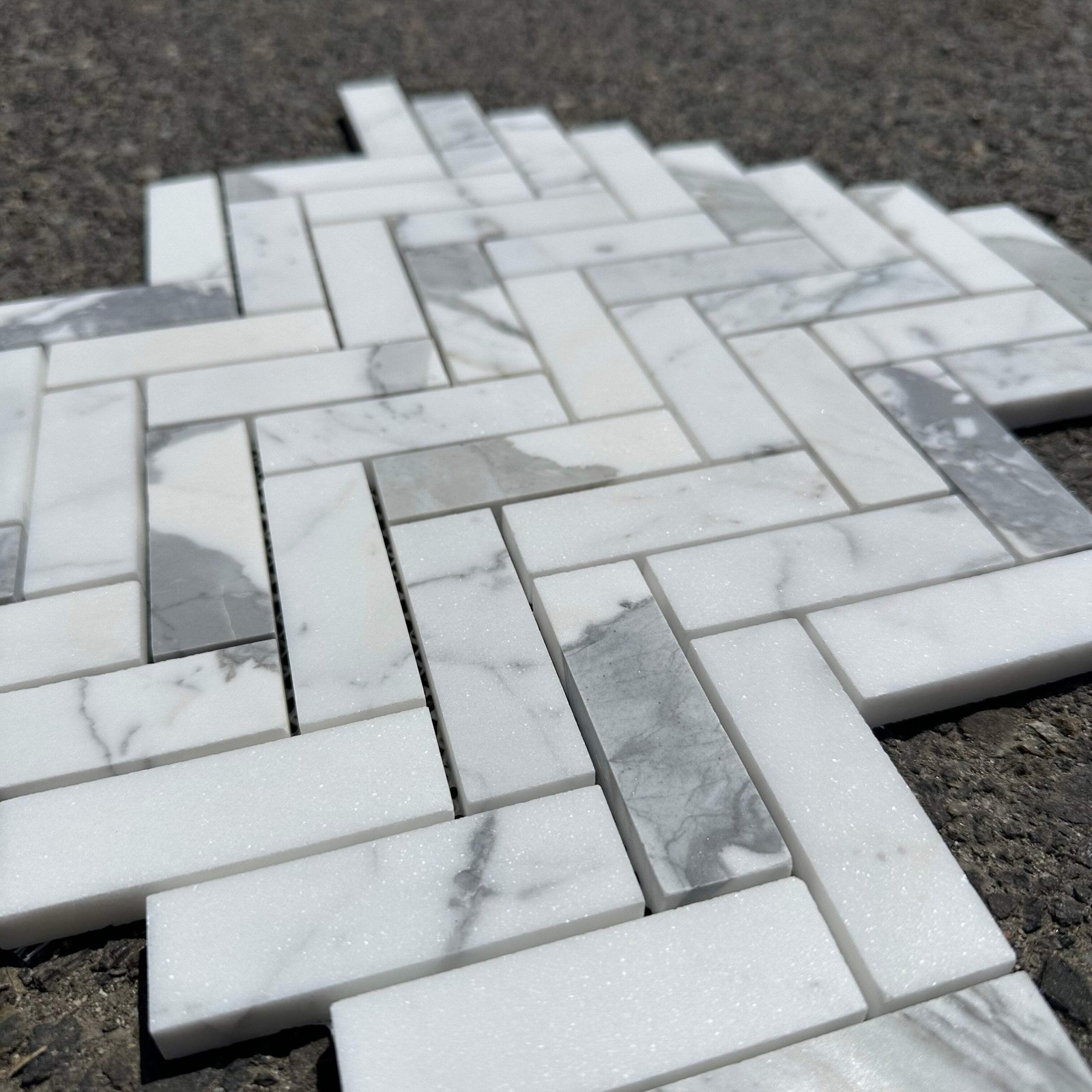 Statuary White Marble | 1×3 Herringbone Mosaic Tile Honed