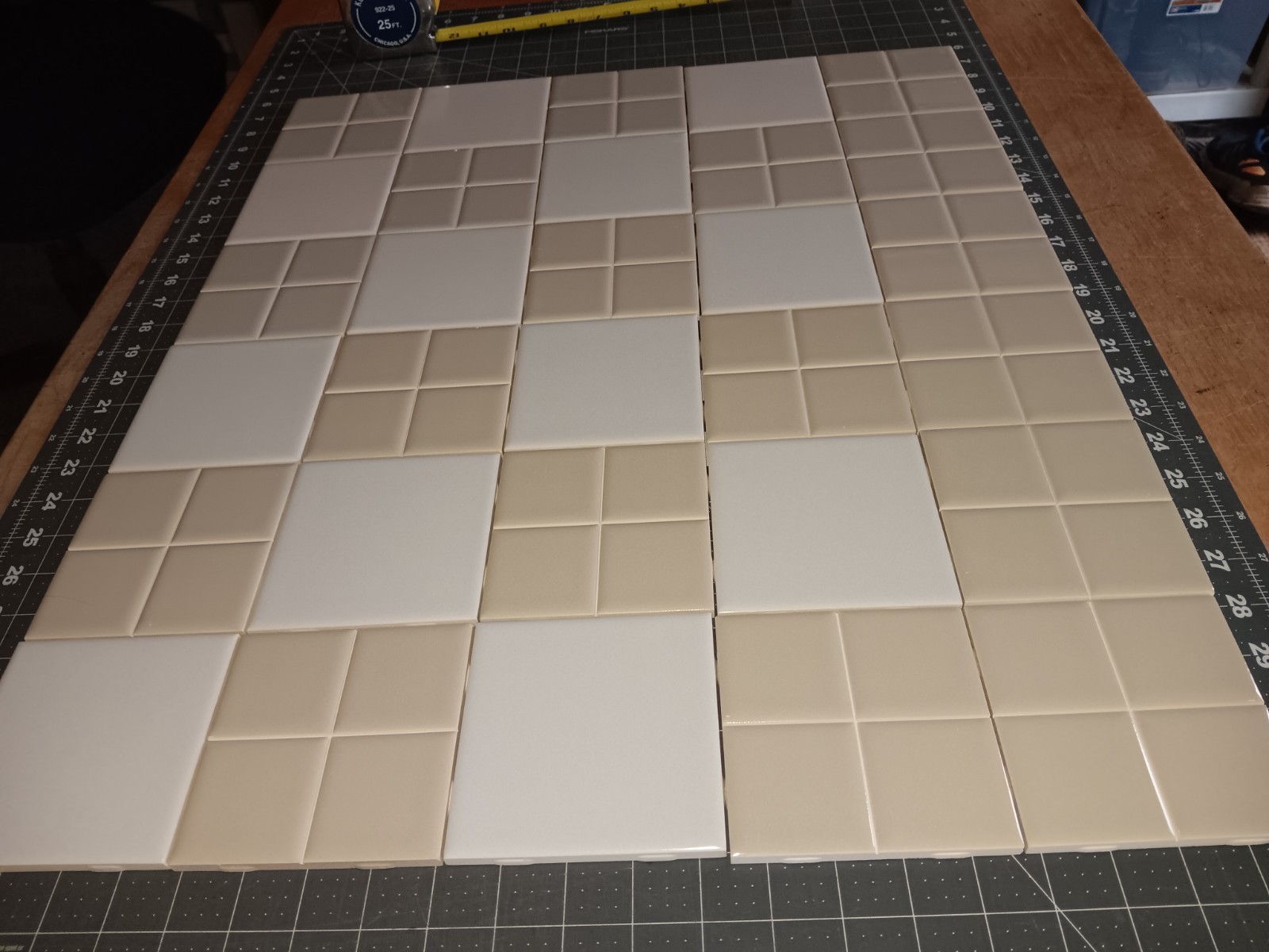 assorted 30 pcs. WHITE & TAN Dal-Tile ceramic glossy 4 square bath kitchen NEW