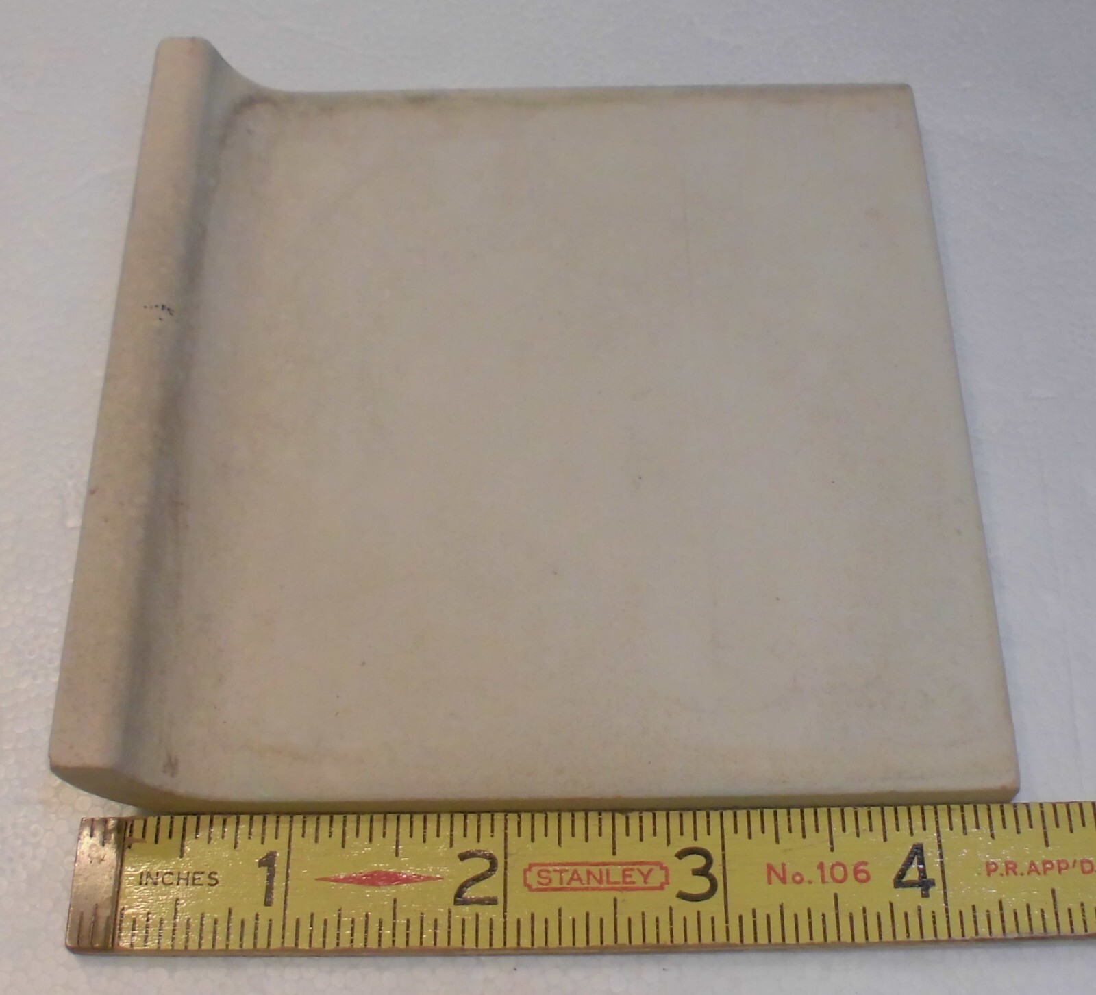 1 Fern Green: Radius Bullnose Ceramic Tile 4-3/8″ by Mid-State: Glossy Mud Caps