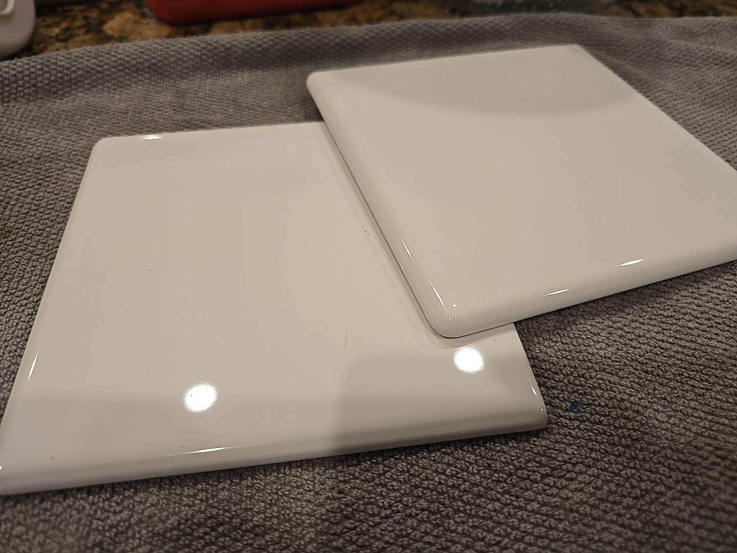 6″ x 6″ Gloss Light Beige Ceramic Tile with Bullnose on 2 Edges (2 PCS) Daltile
