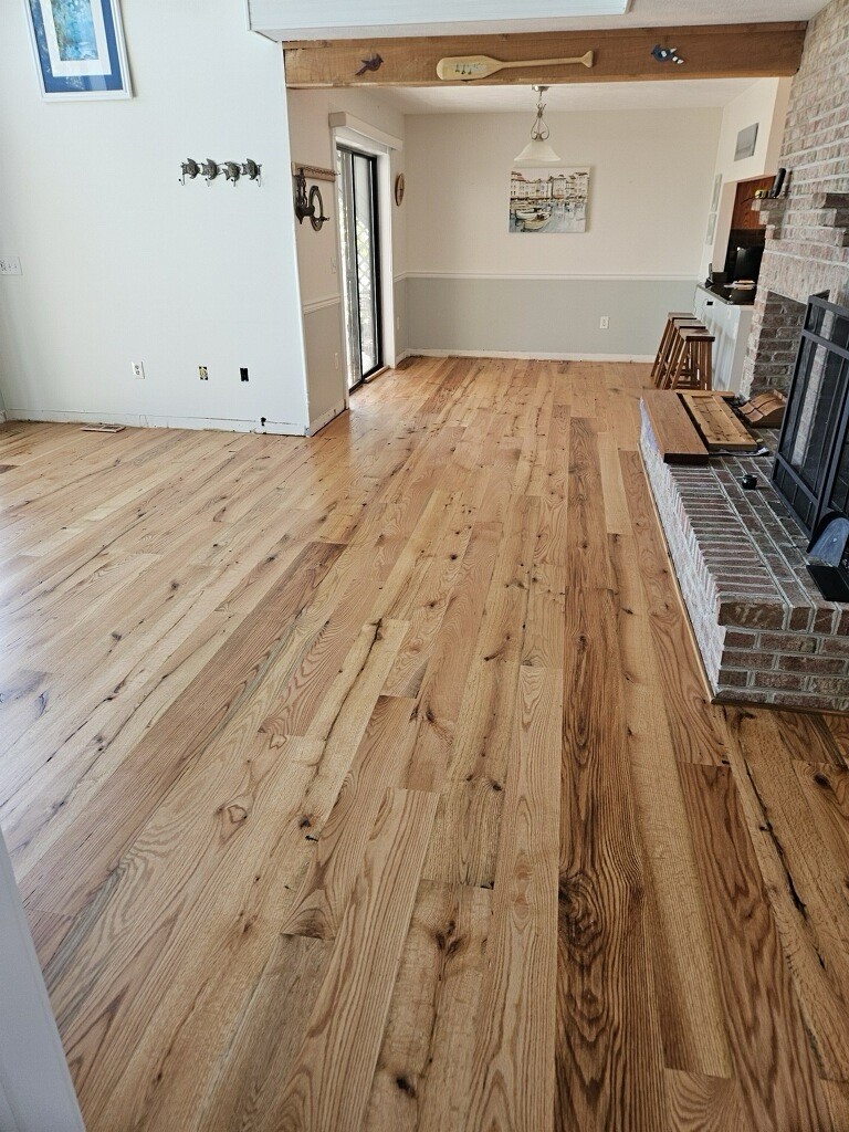 Reclaimed Red Oak Flooring 3/4” Thick Tongue And Groove 191 Sqft
