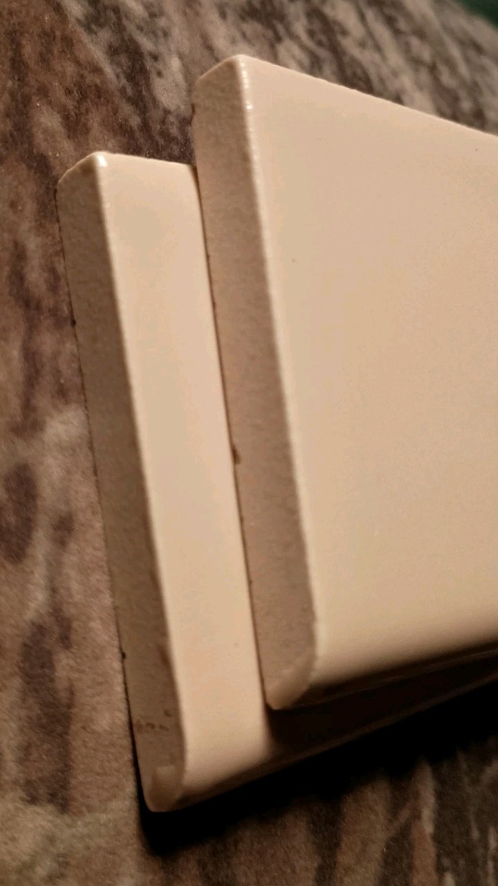 VTG Tan/Taupe Gloss Ceramic Bullnose Flat Trim Tile 2″X6” 1+ At Discount Price