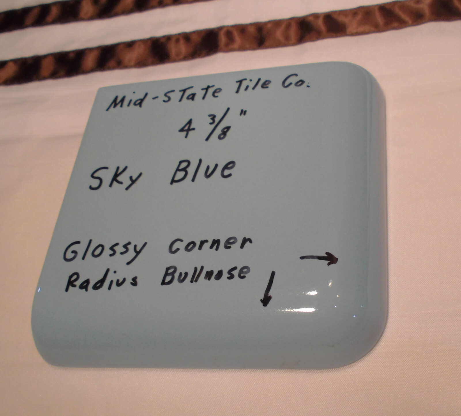1 pc. Corner Bullnose; Sky Blue Glossy Ceramic Tile by Mid-State 4-3/8″ Mudd