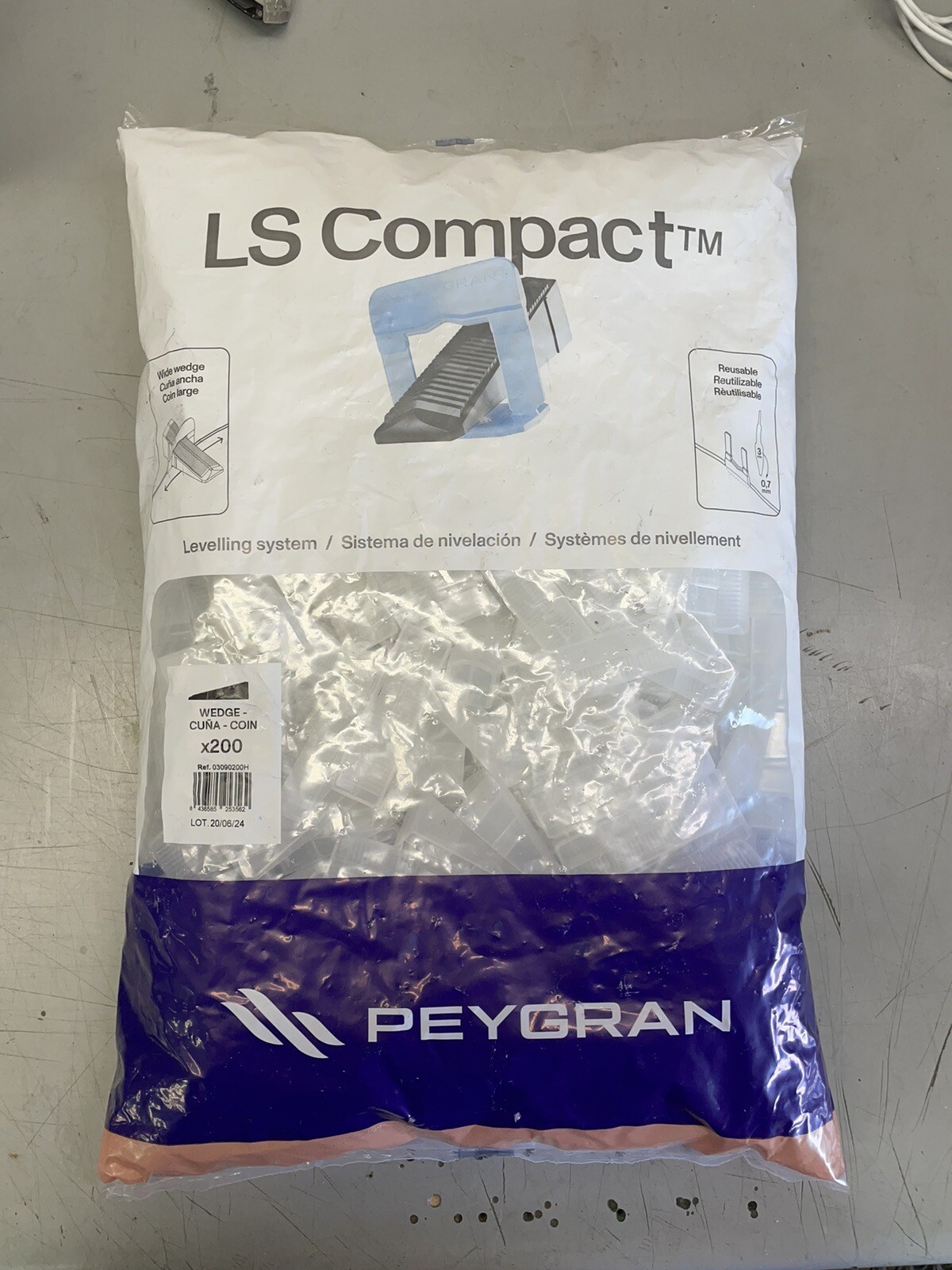 Peygran LS Compact WIDE Tile Leveling Wedge Re-useable 200pcs Clear